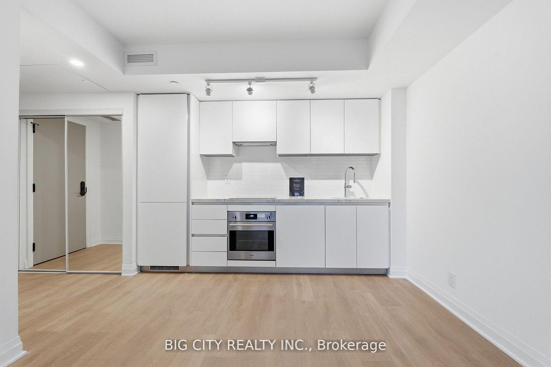 Photo 3 of 25 Frederick Todd Way, Unit 1006