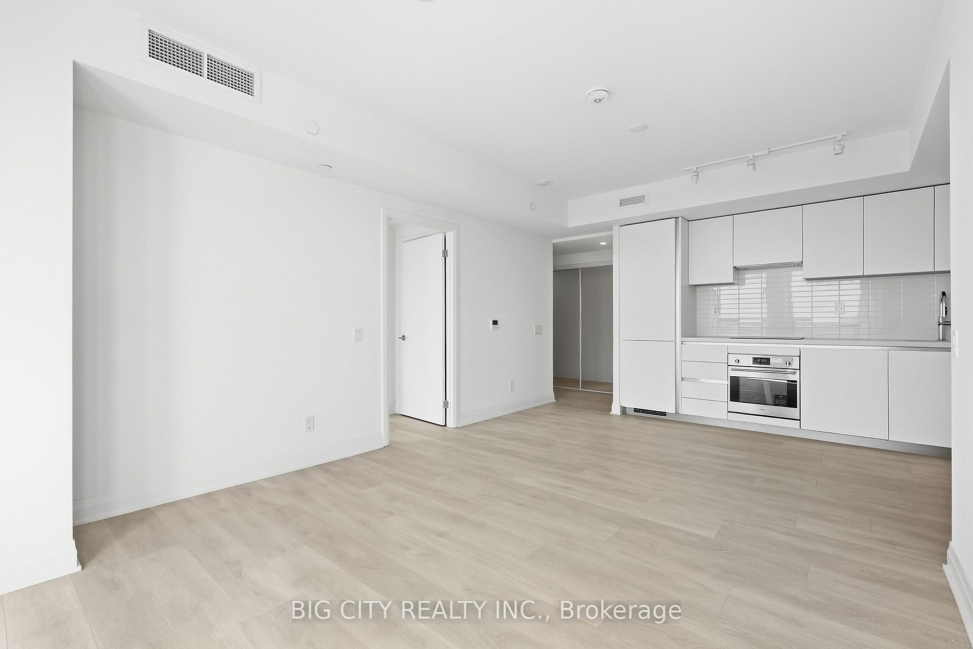 Photo 6 of 25 Frederick Todd Way, Unit 1810