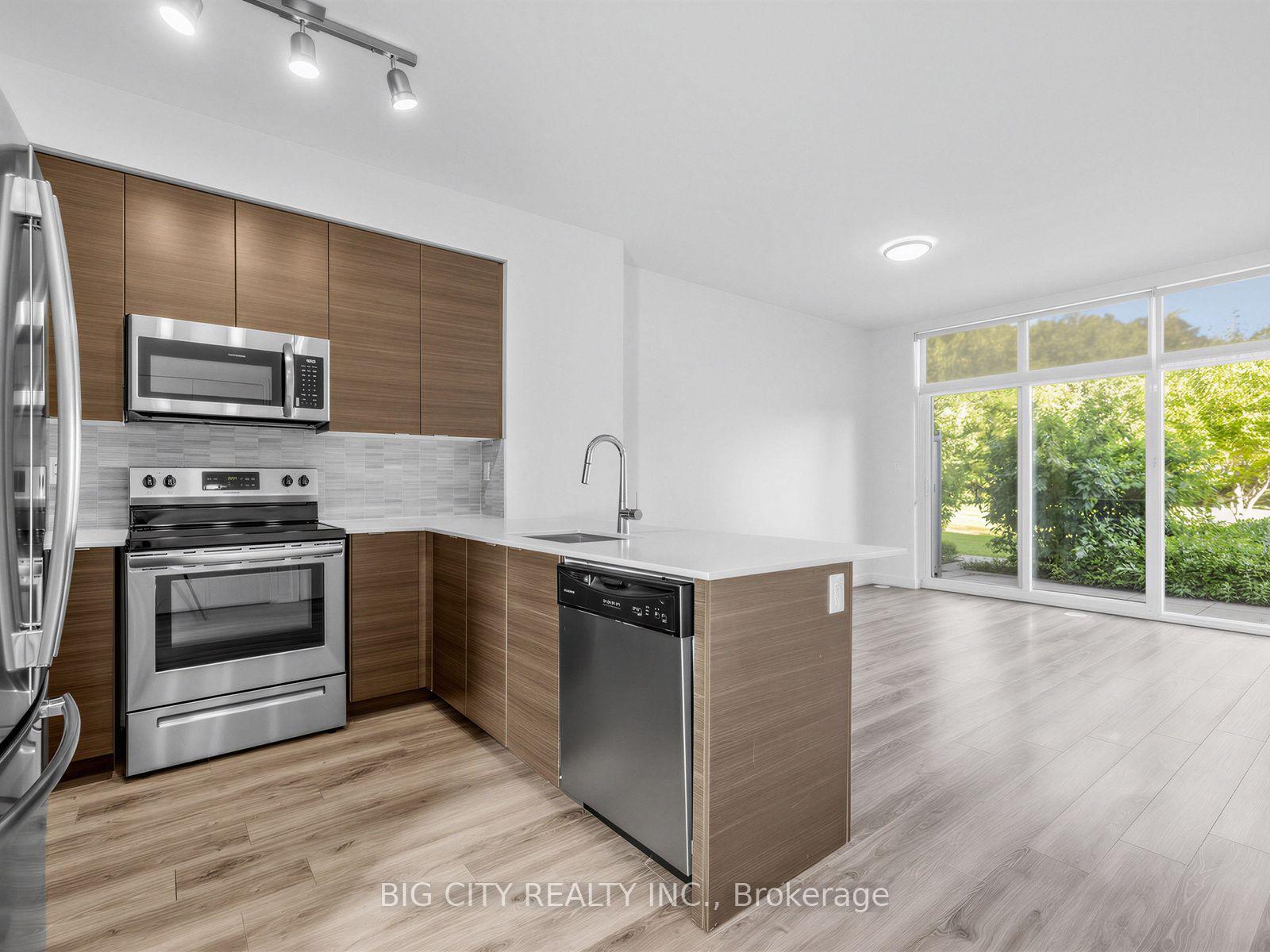 Photo 11 of 123 Parkway Forest Drive, Unit Th04