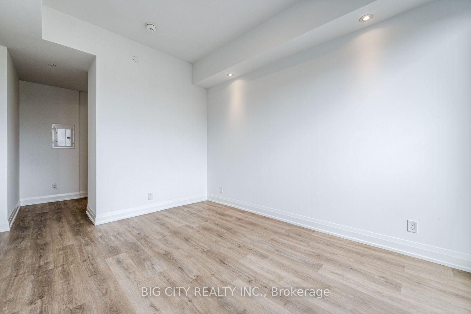 Photo 15 of 36 Brentcliffe Road, Unit 209