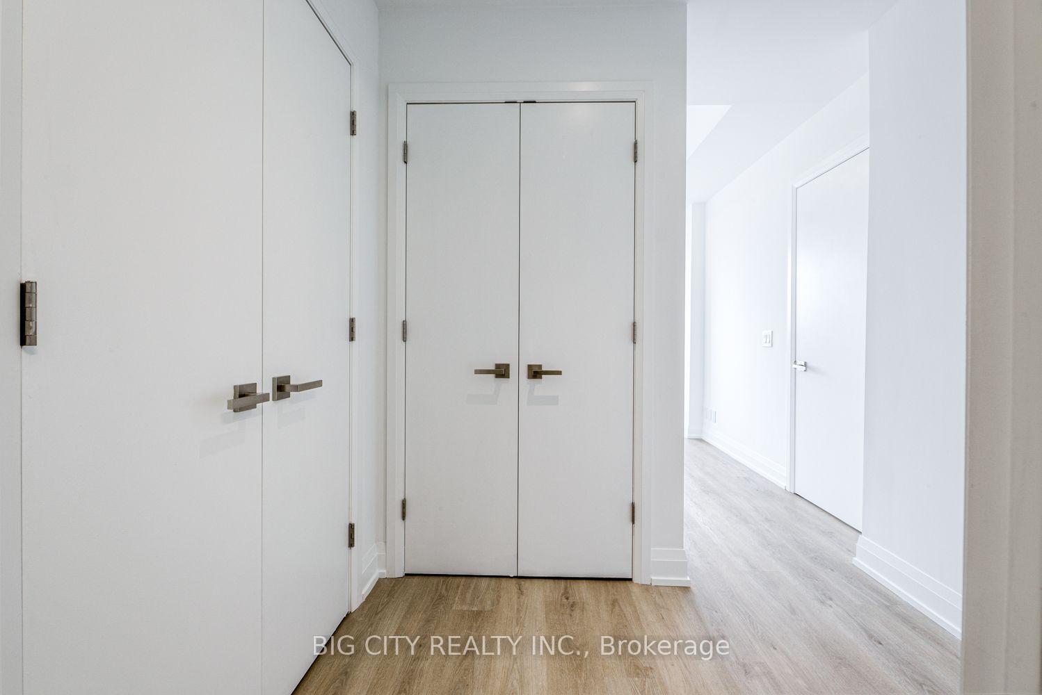 Photo 19 of 36 Brentcliffe Road, Unit 209