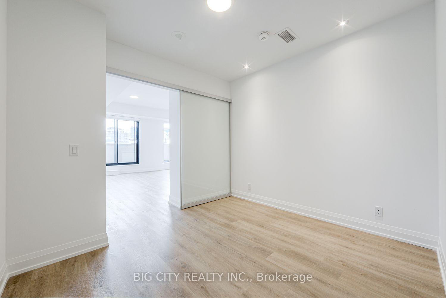 Photo 21 of 36 Brentcliffe Road, Unit 209