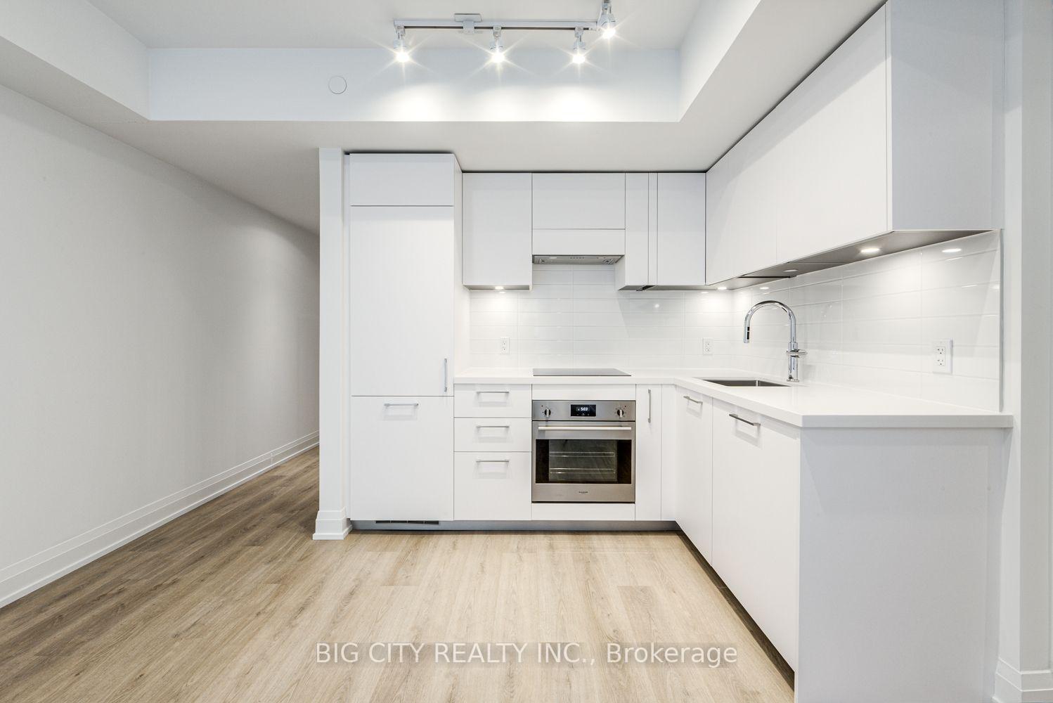 Photo 6 of 36 Brentcliffe Road, Unit 401