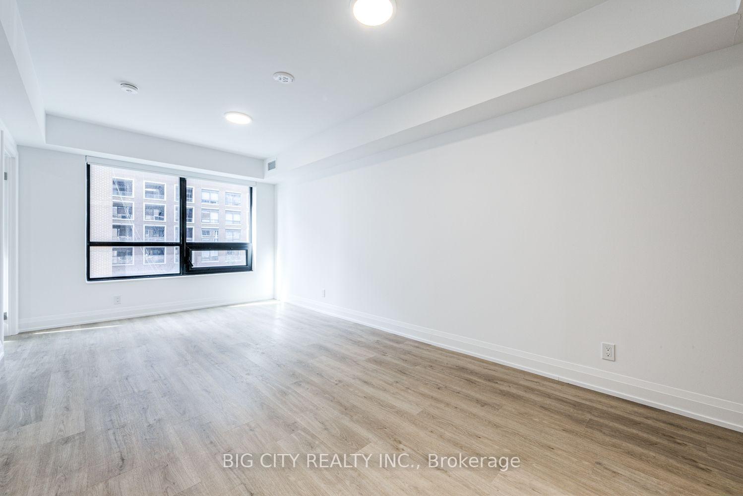 Photo 8 of 36 Brentcliffe Road, Unit 401
