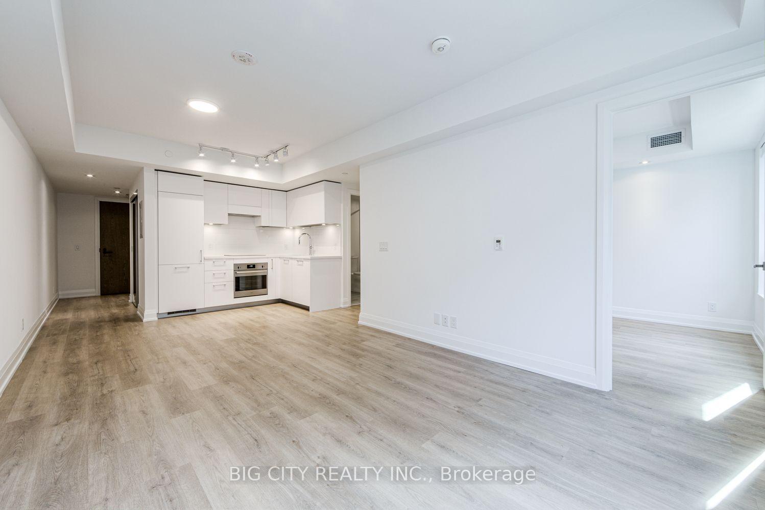 Photo 12 of 36 Brentcliffe Road, Unit 401
