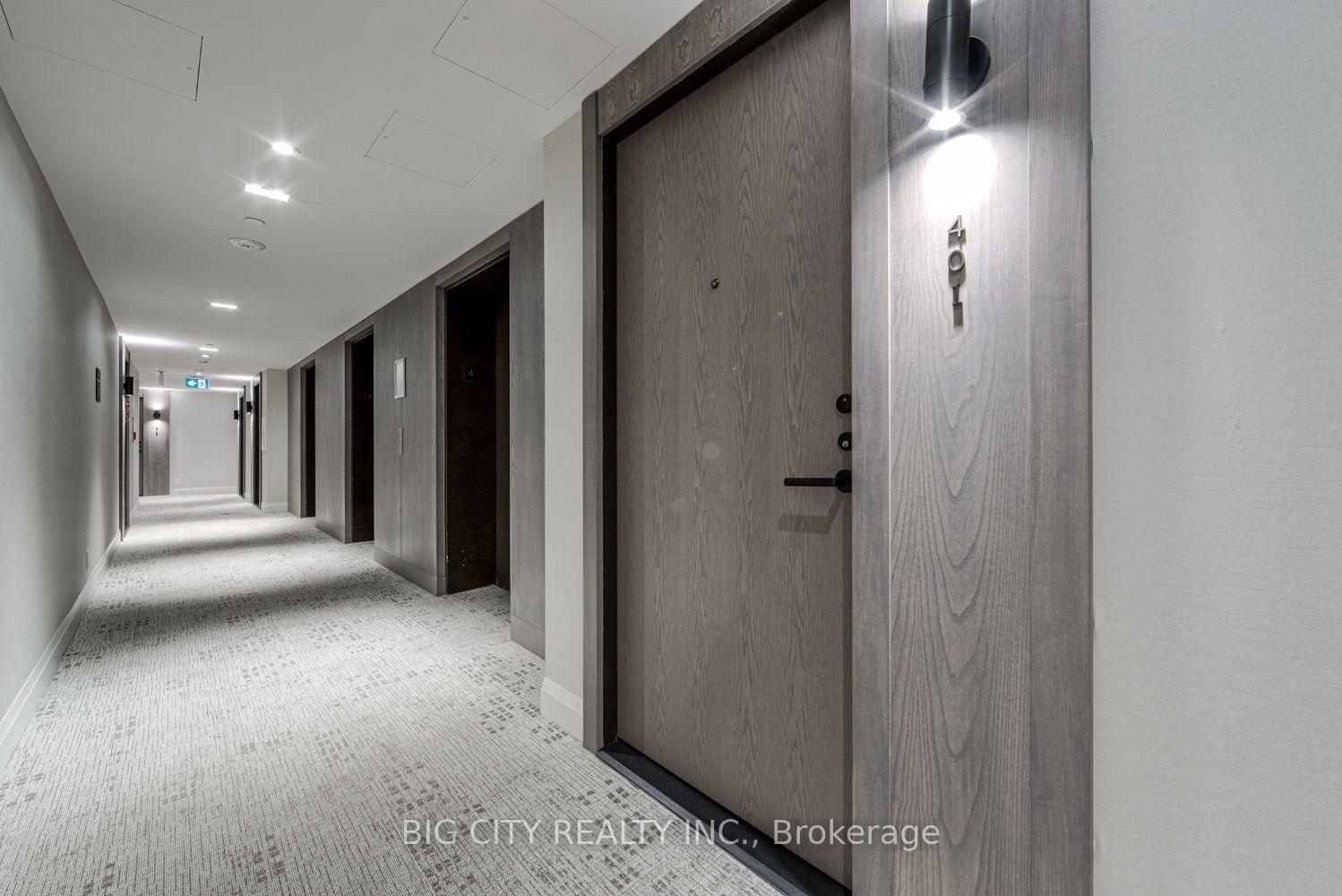 Photo 16 of 36 Brentcliffe Road, Unit 401