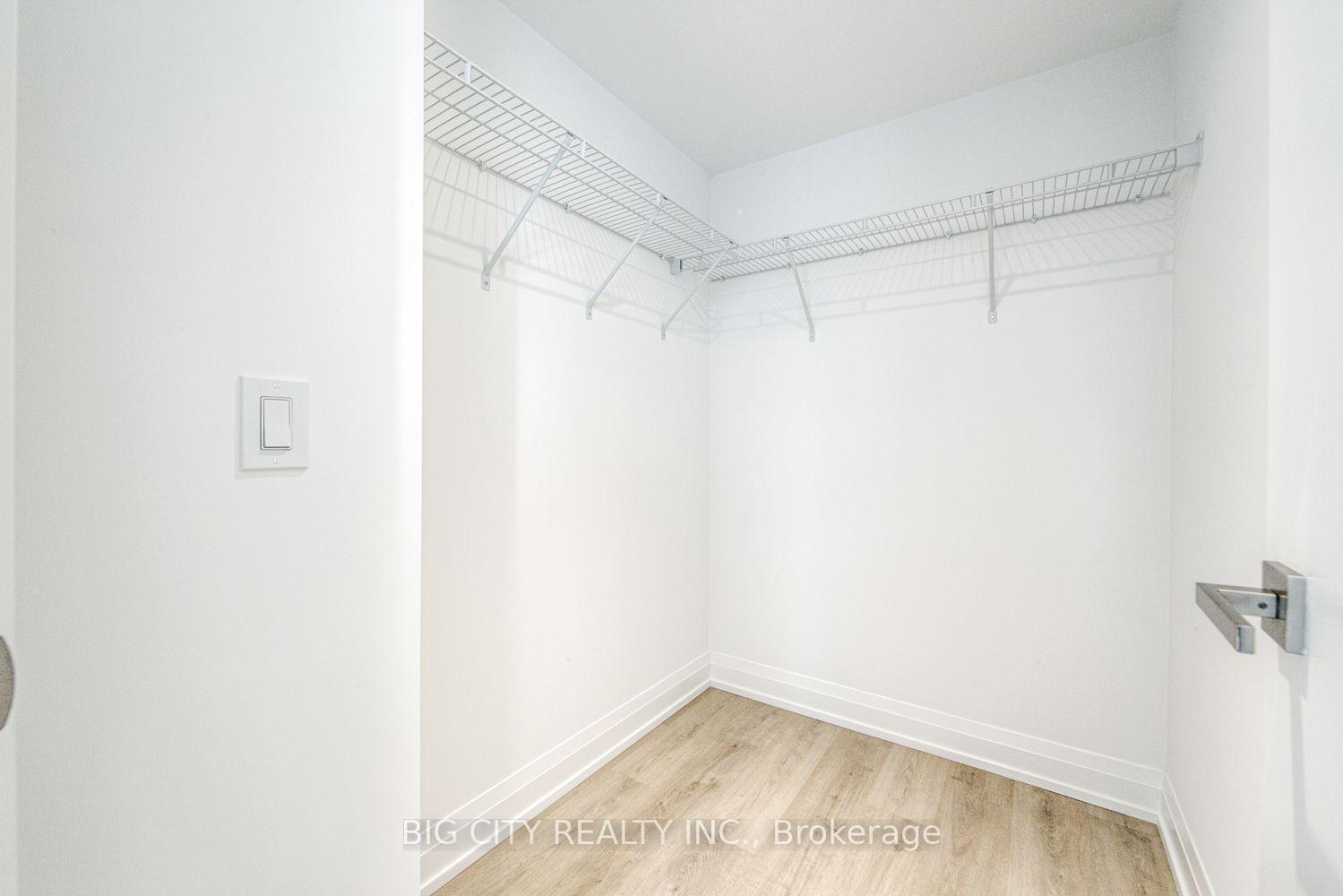 Photo 24 of 36 Brentcliffe Road, Unit 1404