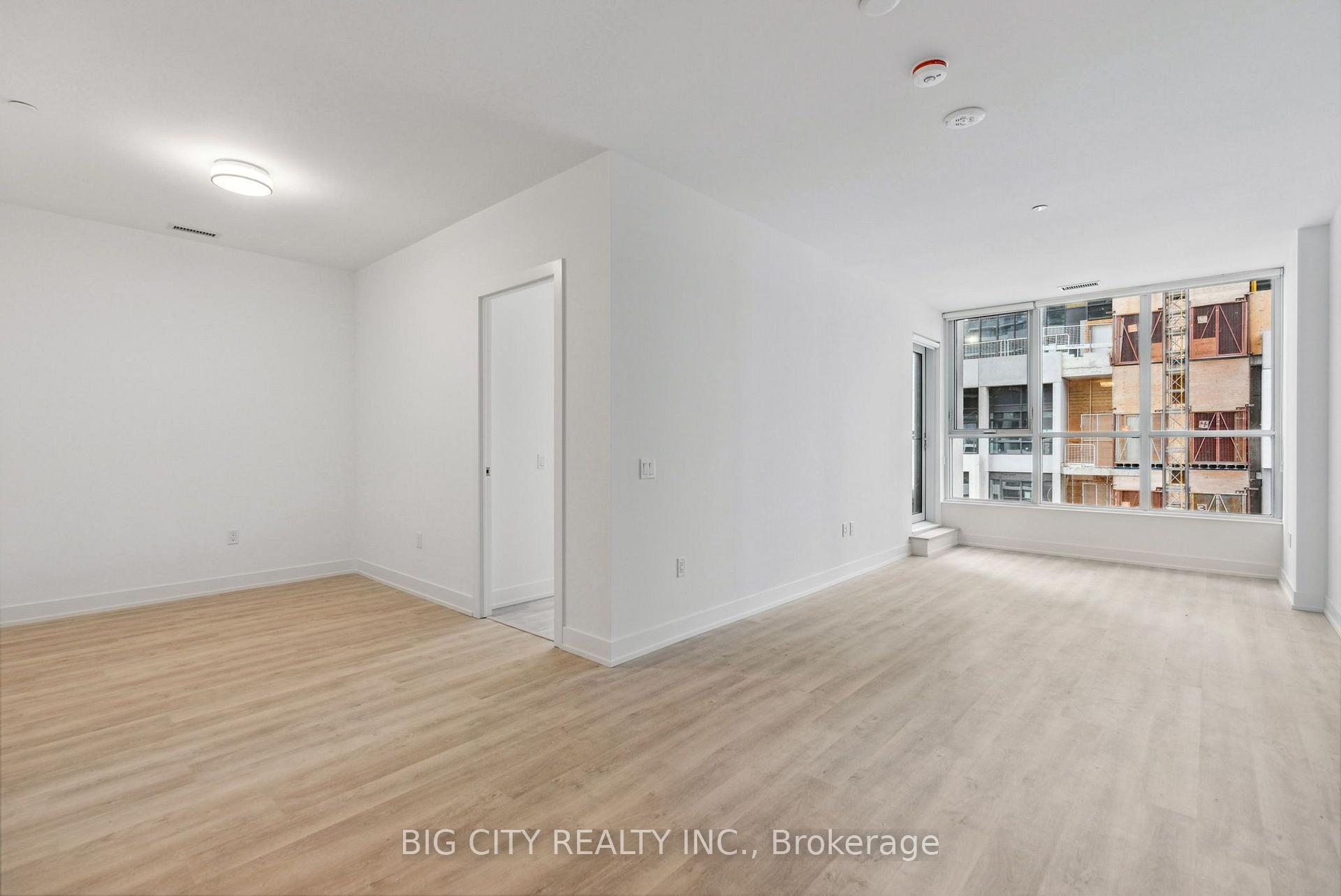 Photo 7 of 20 Inn on the park Drive, Unit 441