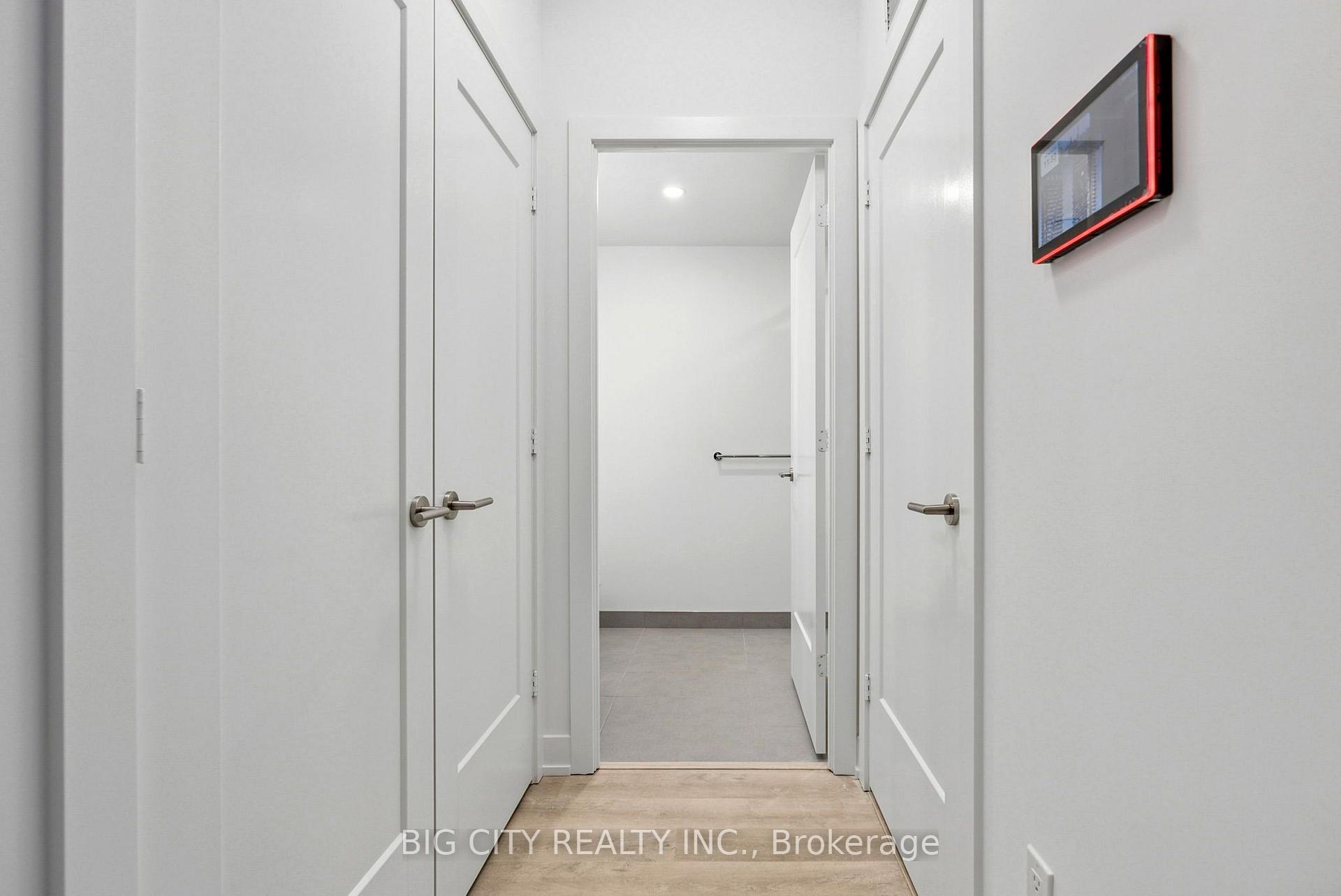 Photo 19 of 20 Inn on the park Drive, Unit 441