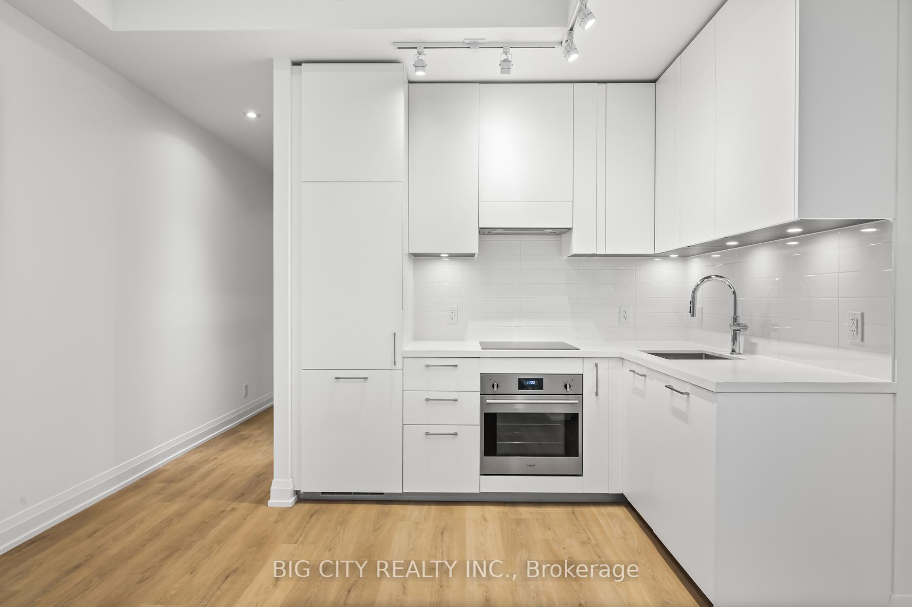 Photo 9 of 36 Brentcliffe Road, Unit 218