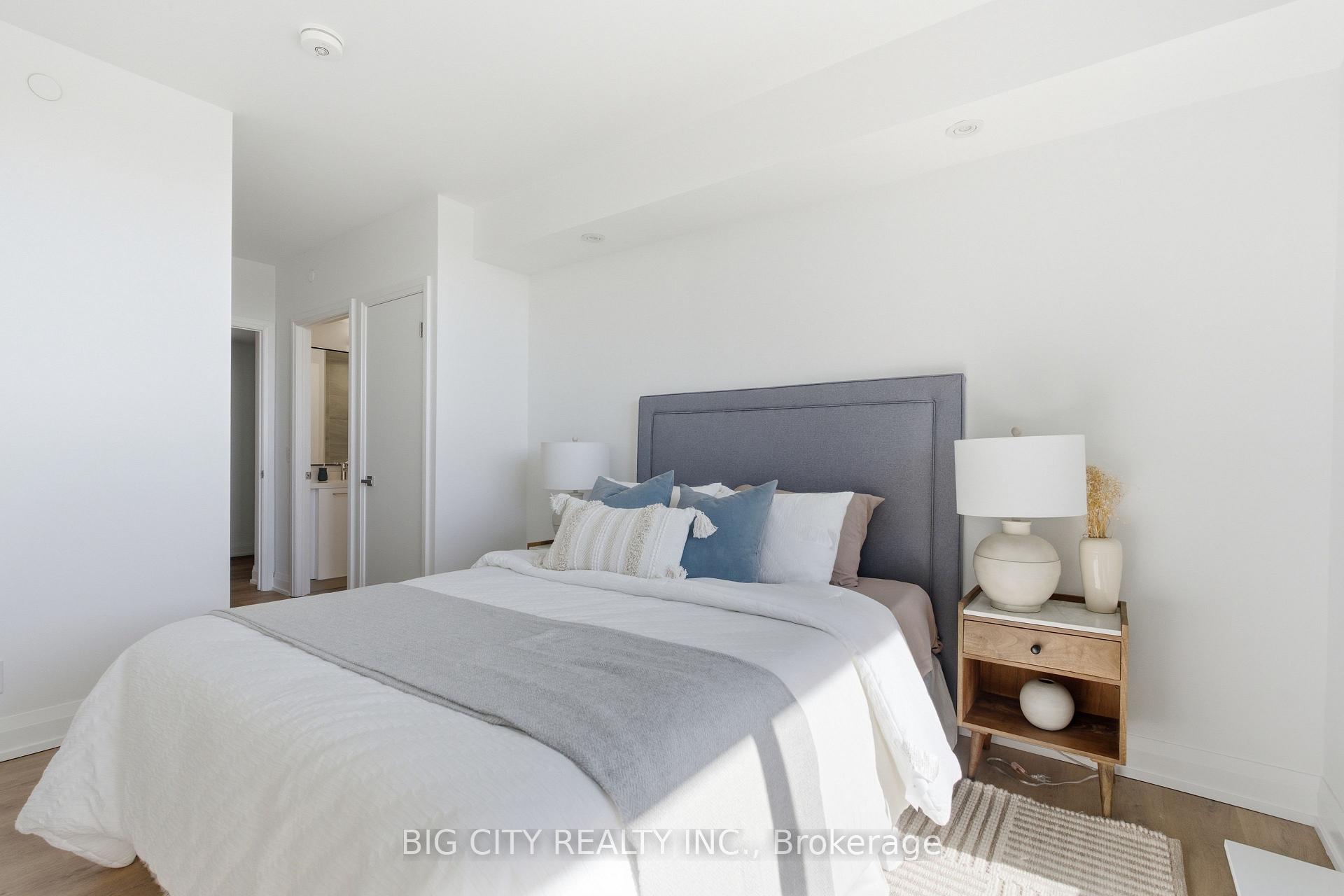 Photo 15 of 36 Brentcliffe Road, Unit 717