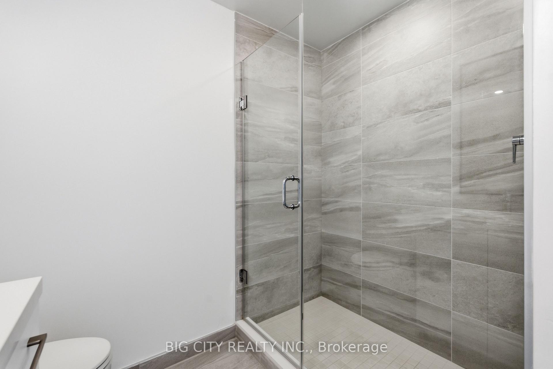 Photo 17 of 36 Brentcliffe Road, Unit 717