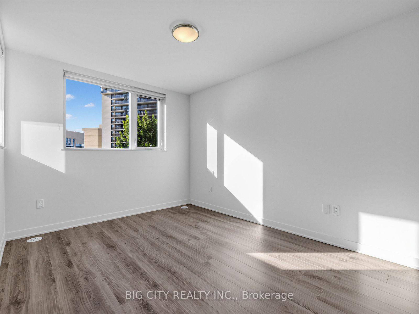Photo 23 of 123 Parkway Forest Drive, Unit Th05