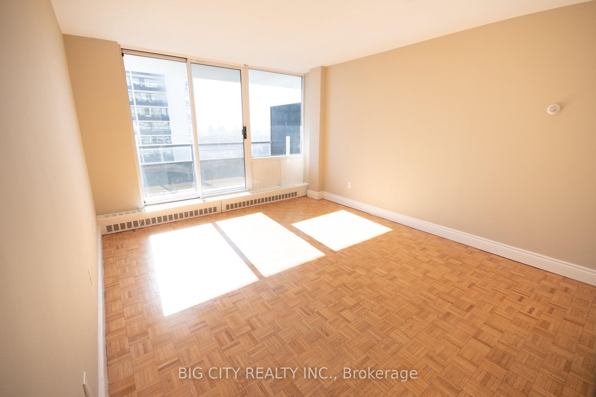 Photo 3 of 50 Cambridge Avenue, Unit 22