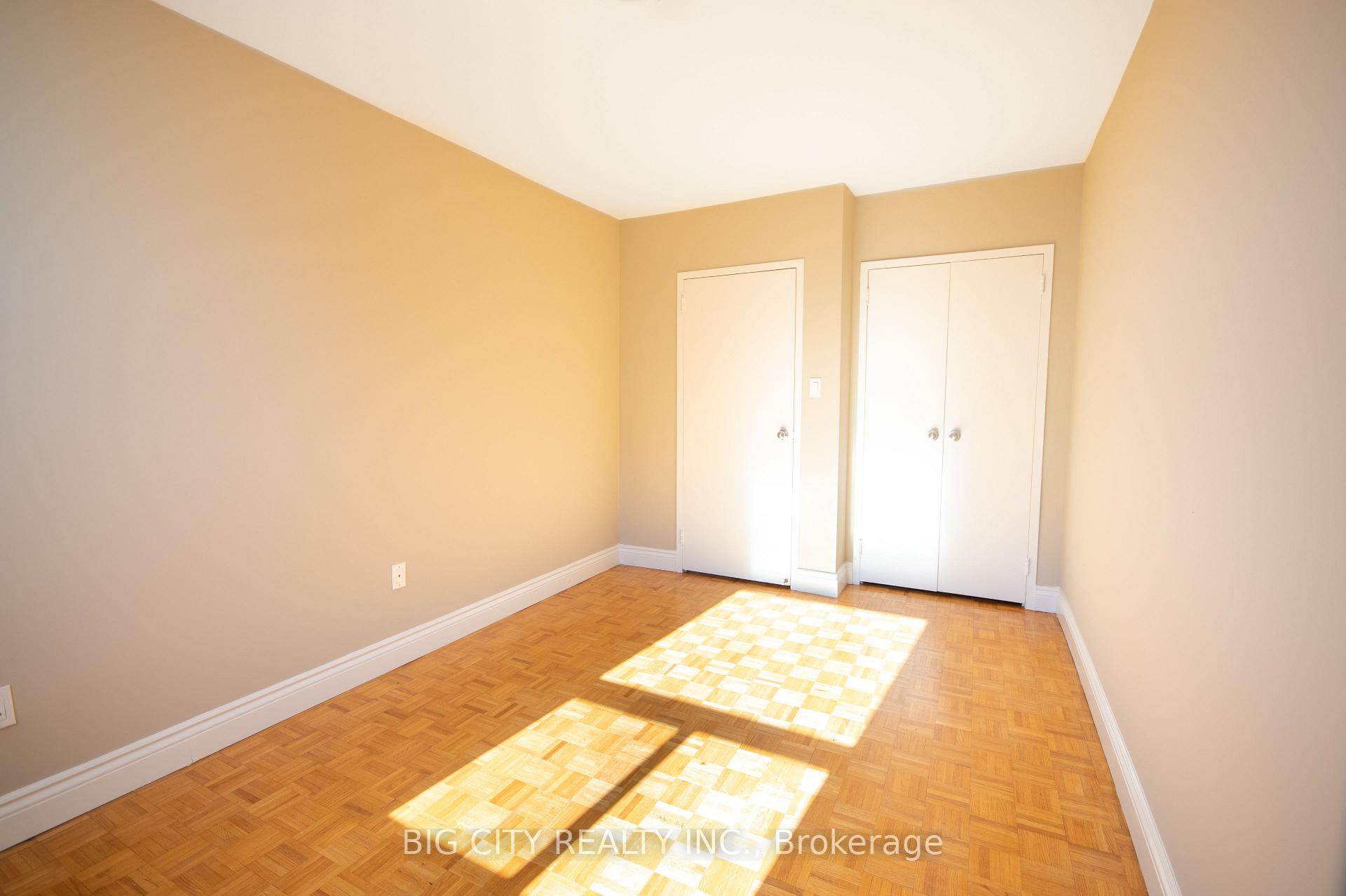 Photo 5 of 50 Cambridge Avenue, Unit 22