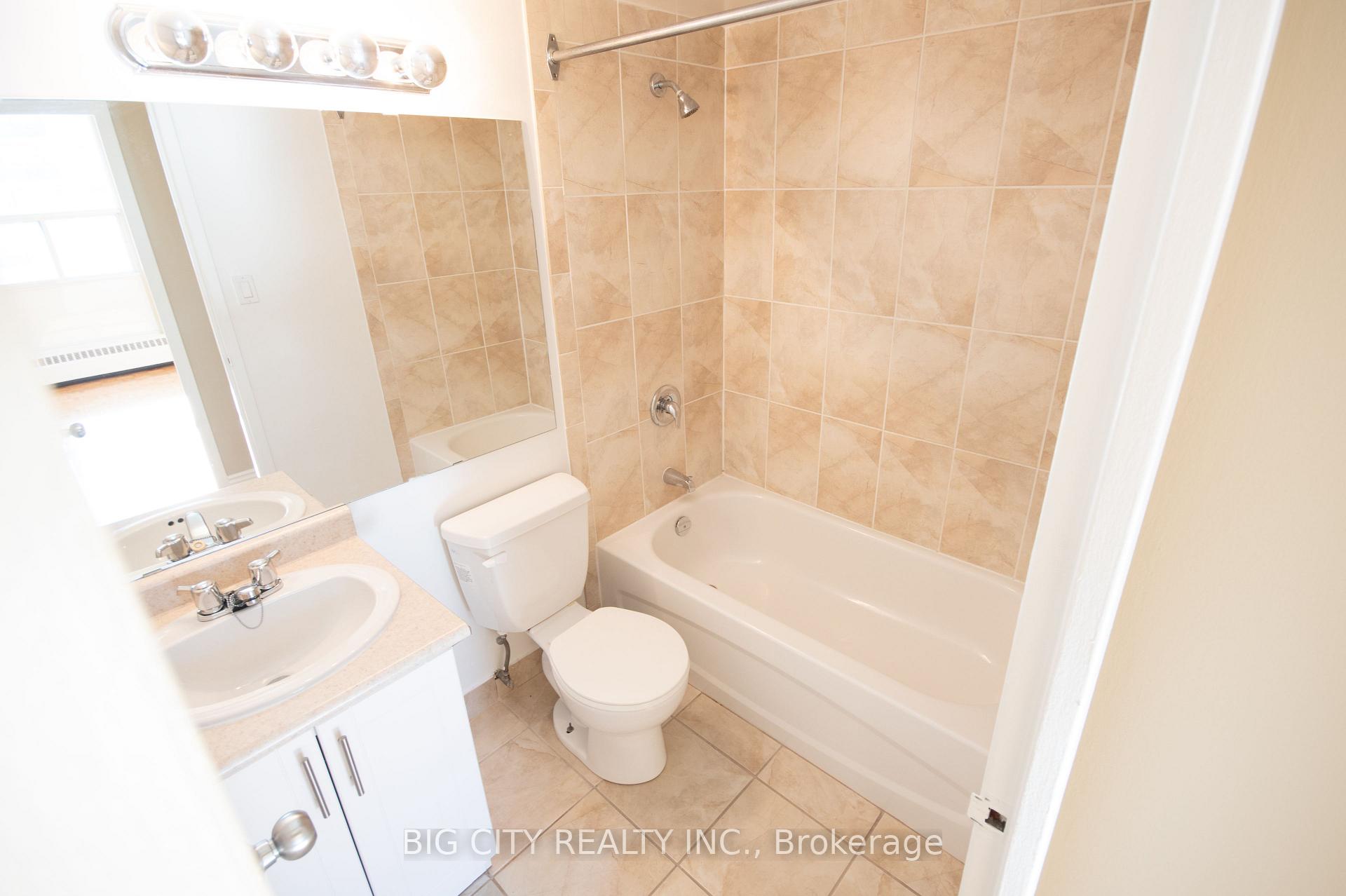 Photo 6 of 50 Cambridge Avenue, Unit 22