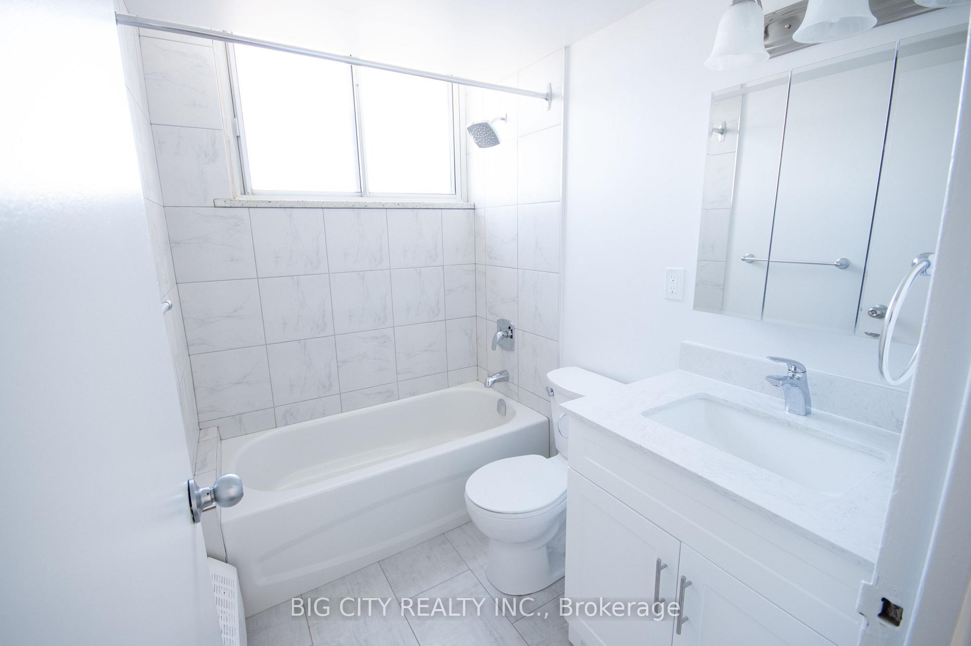 Photo 5 of 1000 Broadview Avenue, Unit 205