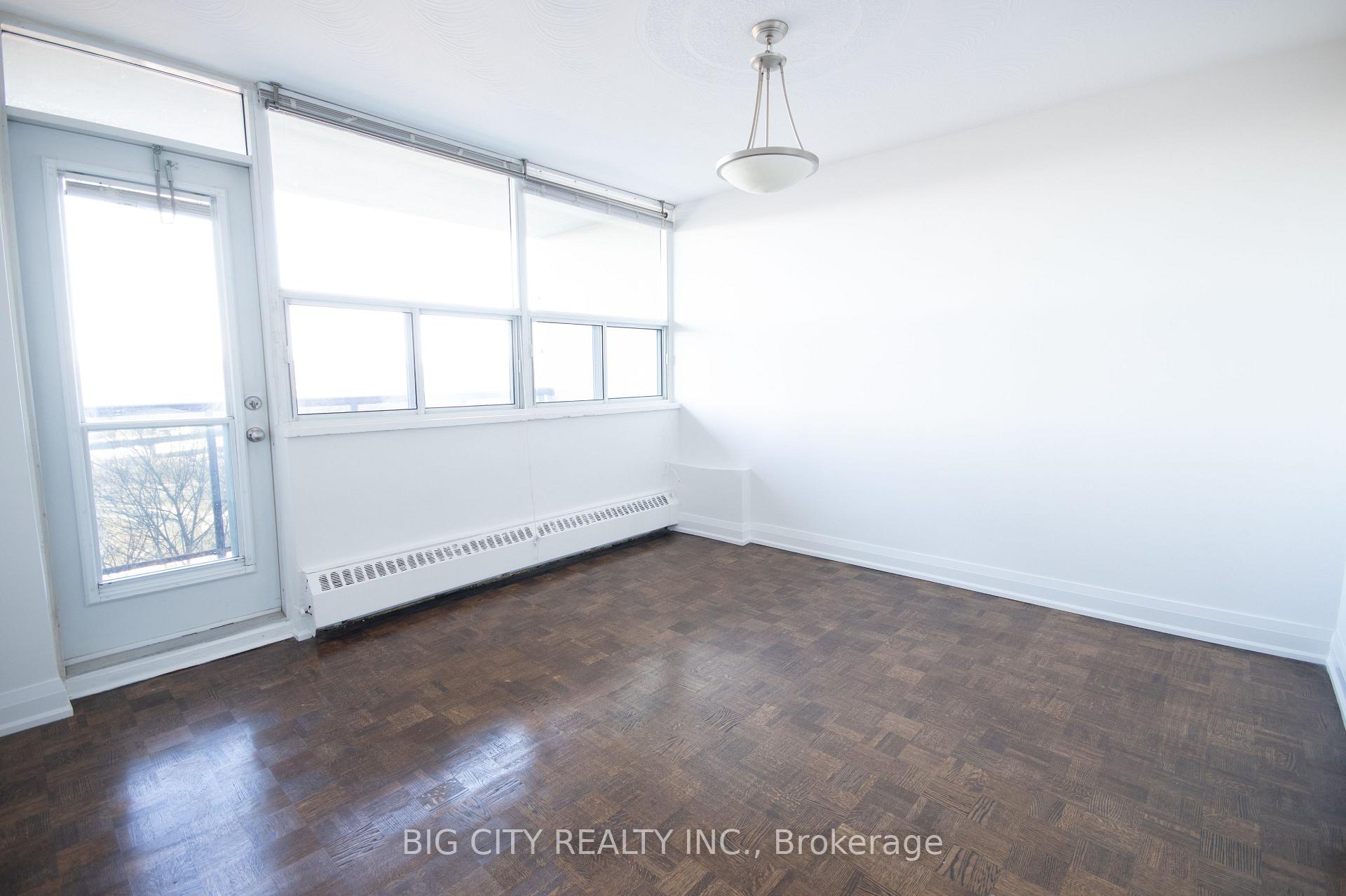 Photo 2 of 1000 Broadview Avenue, Unit 401