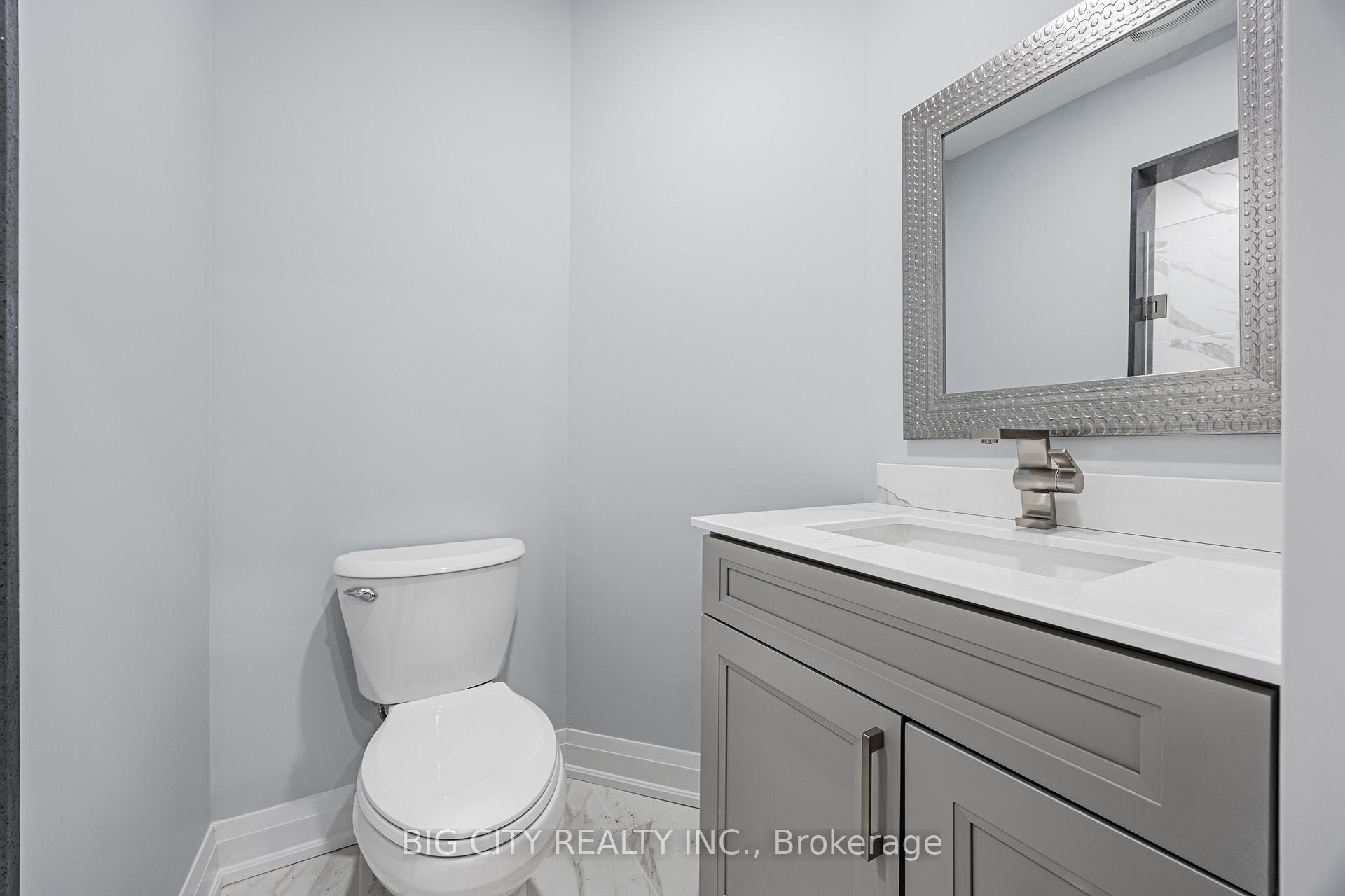 Photo 11 of 39 Aragon Avenue, Unit A