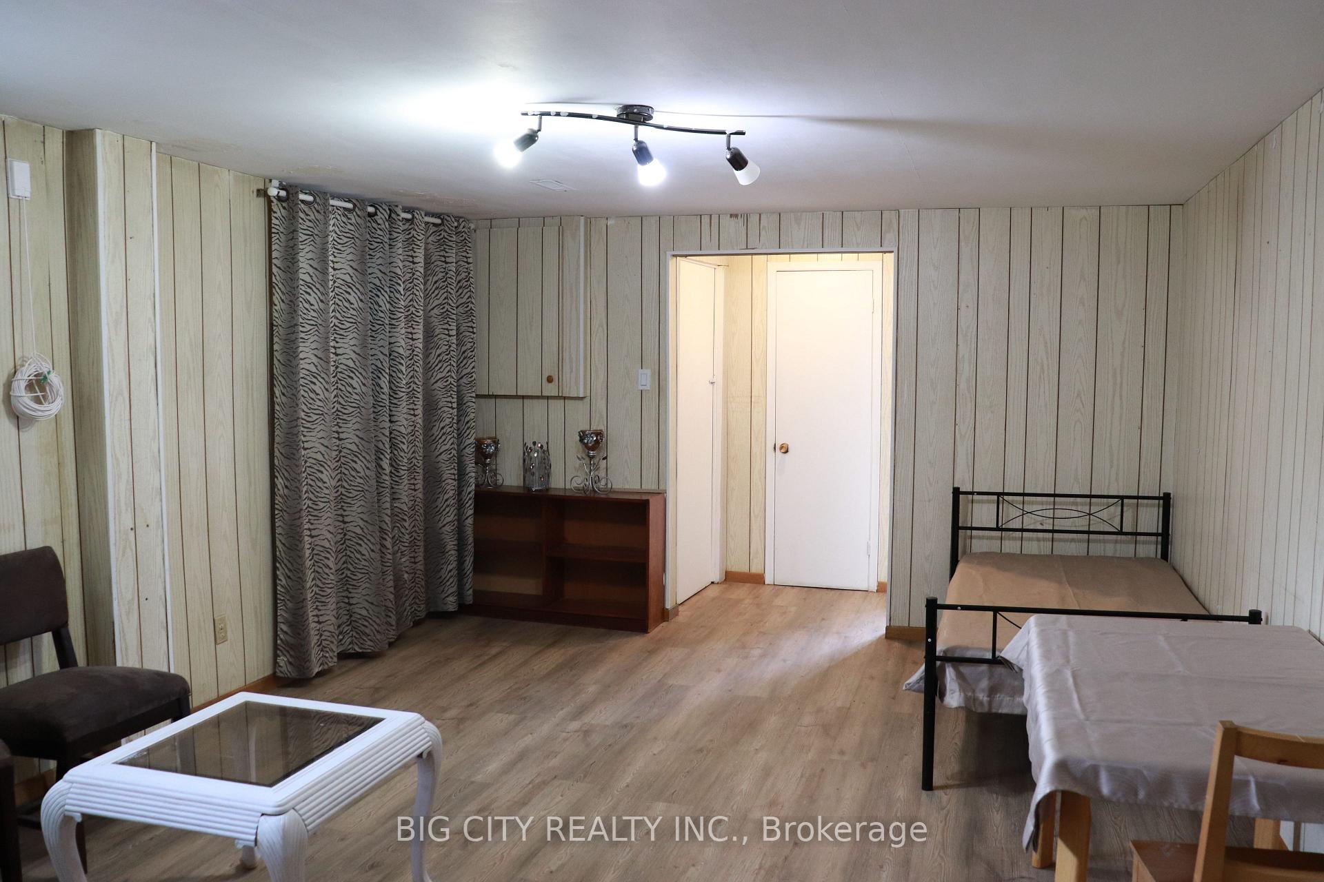 Photo 5 of 72 Hepscott Terrace, Unit Lower