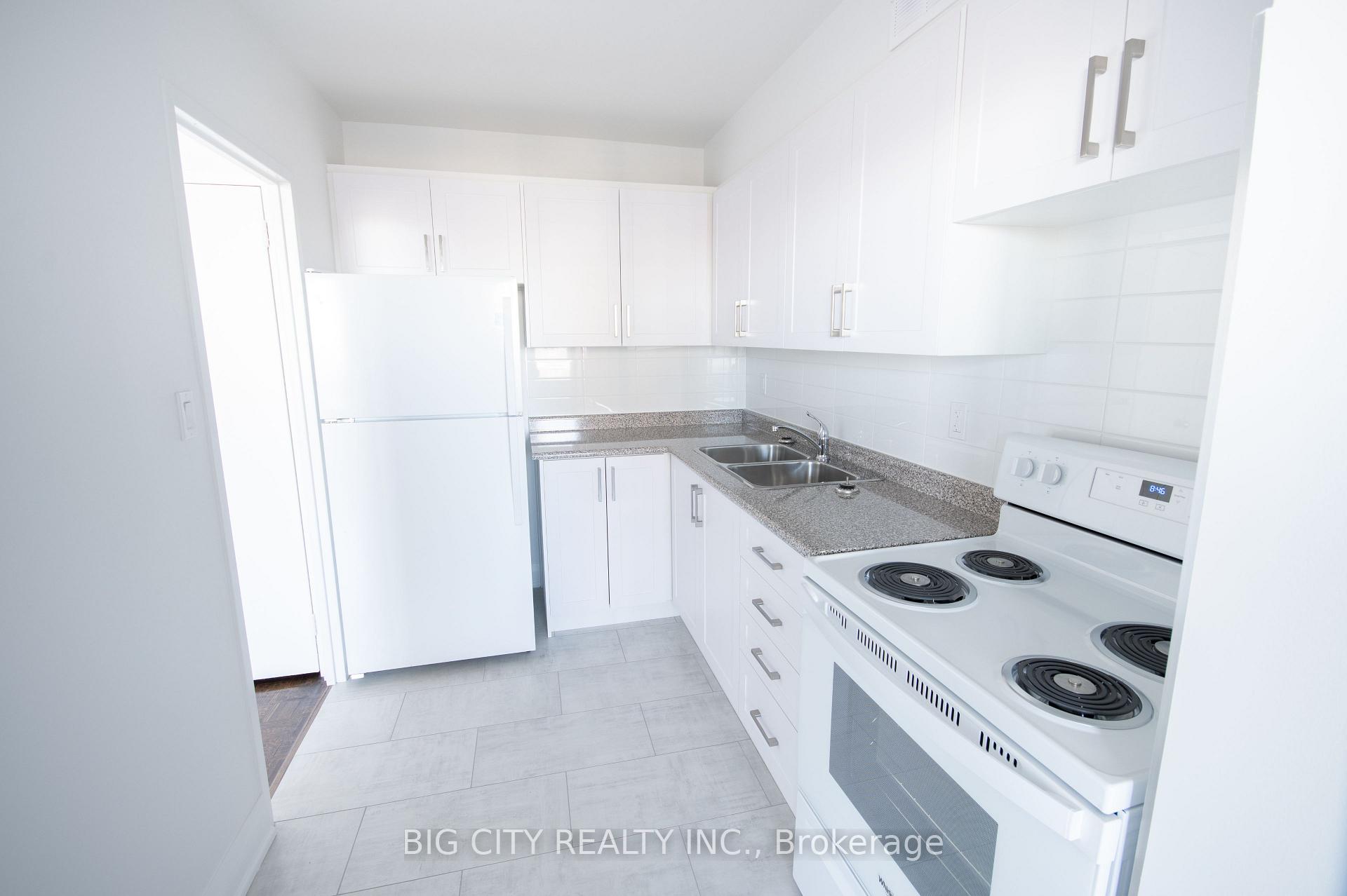 Photo 3 of 70 Cambridge Avenue, Unit 9