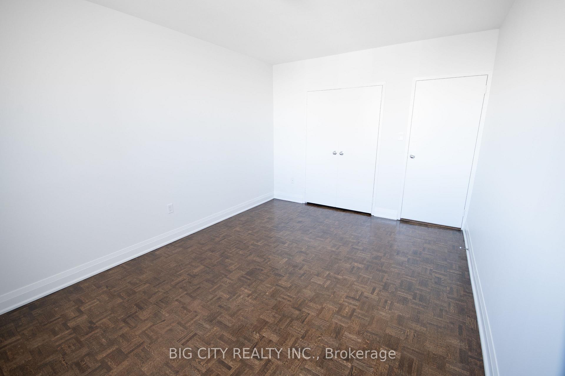 Photo 4 of 70 Cambridge Avenue, Unit 9