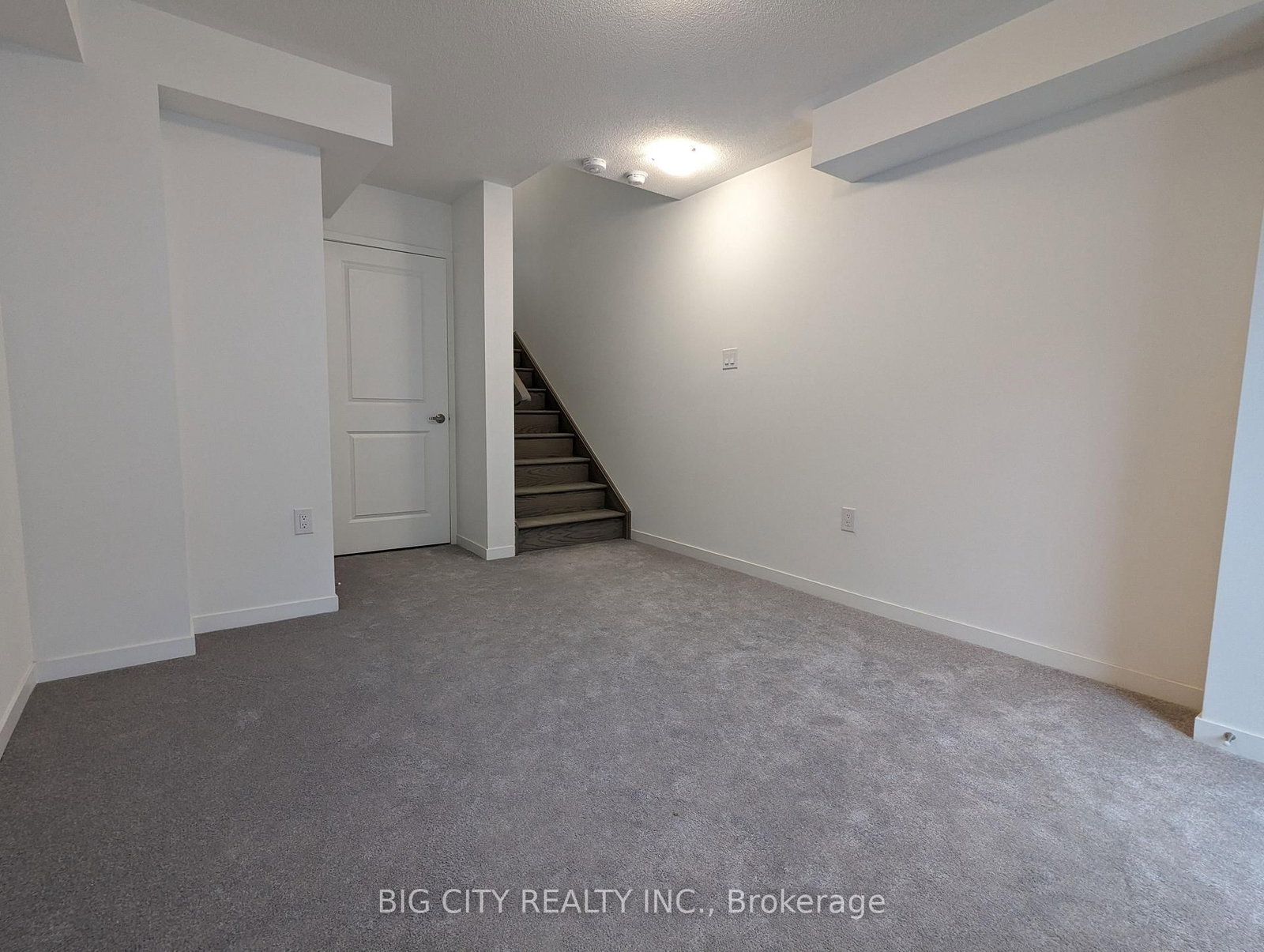 Photo 15 of 782 Heathrow Path, Unit 95