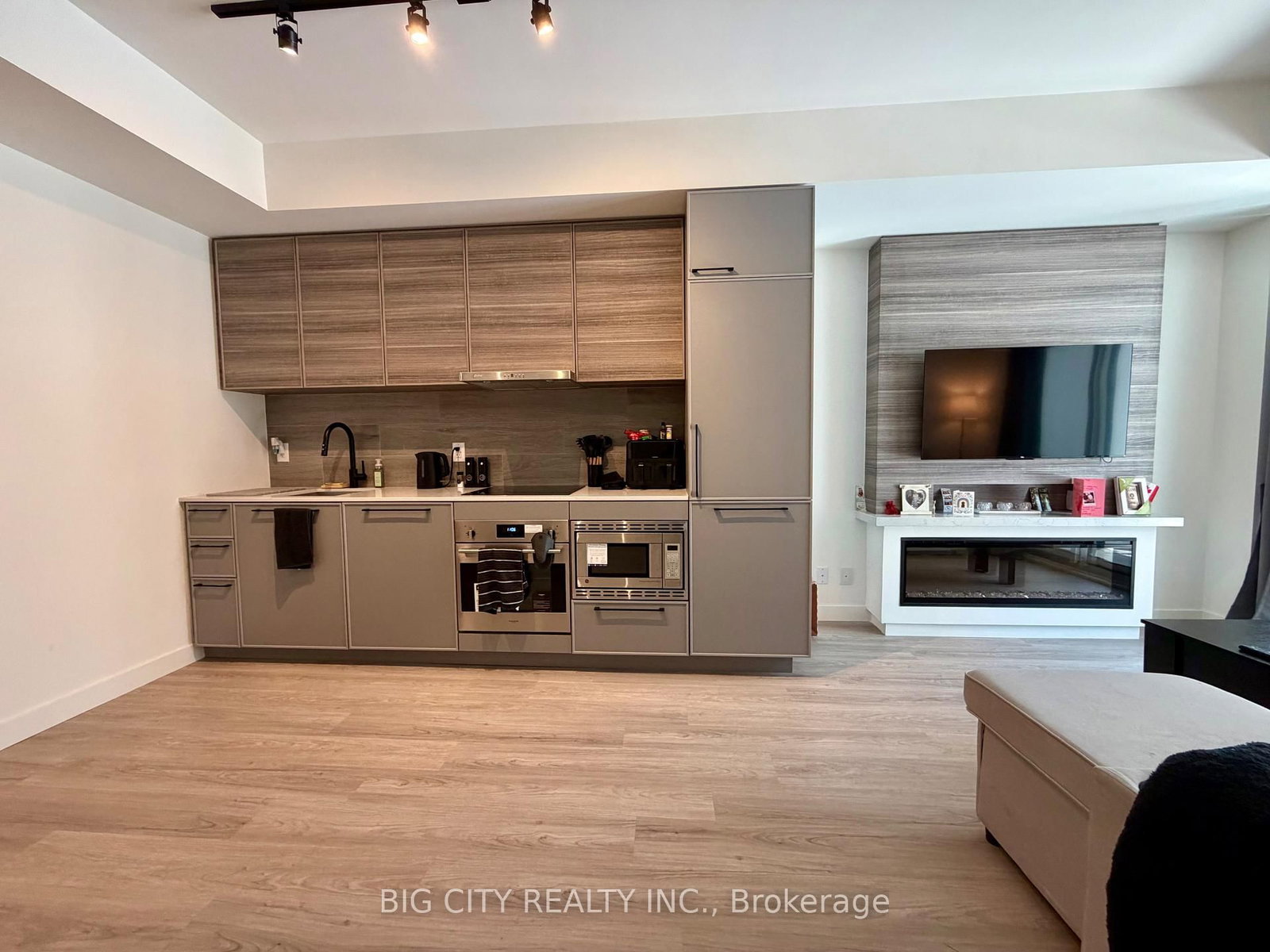 Photo 4 of 1050 Eastern Avenue, Unit 341