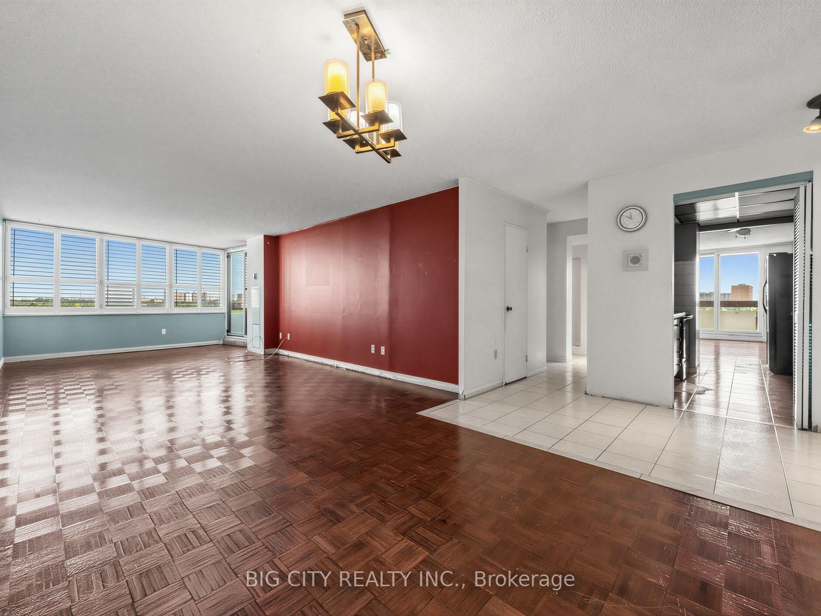 Photo 8 of 65 Huntingdale Boulevard, Unit 1006