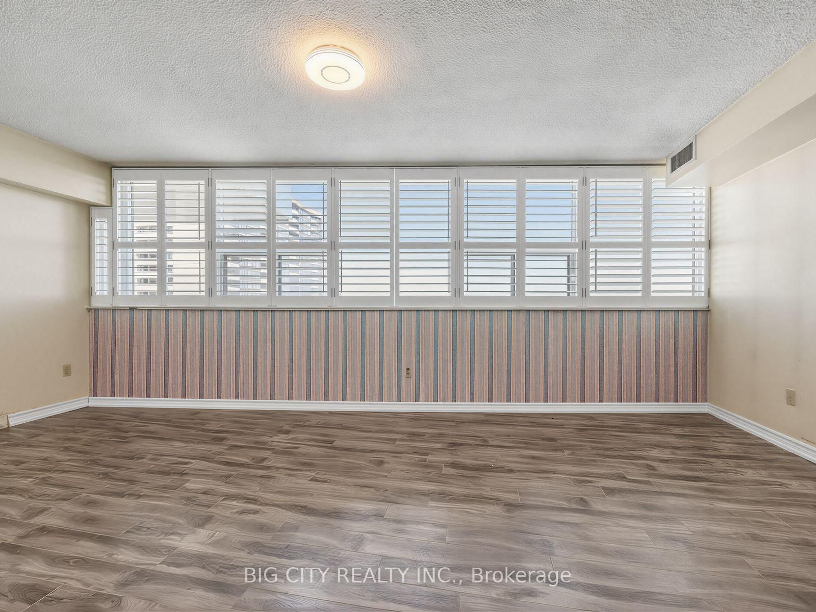 Photo 14 of 65 Huntingdale Boulevard, Unit 1006