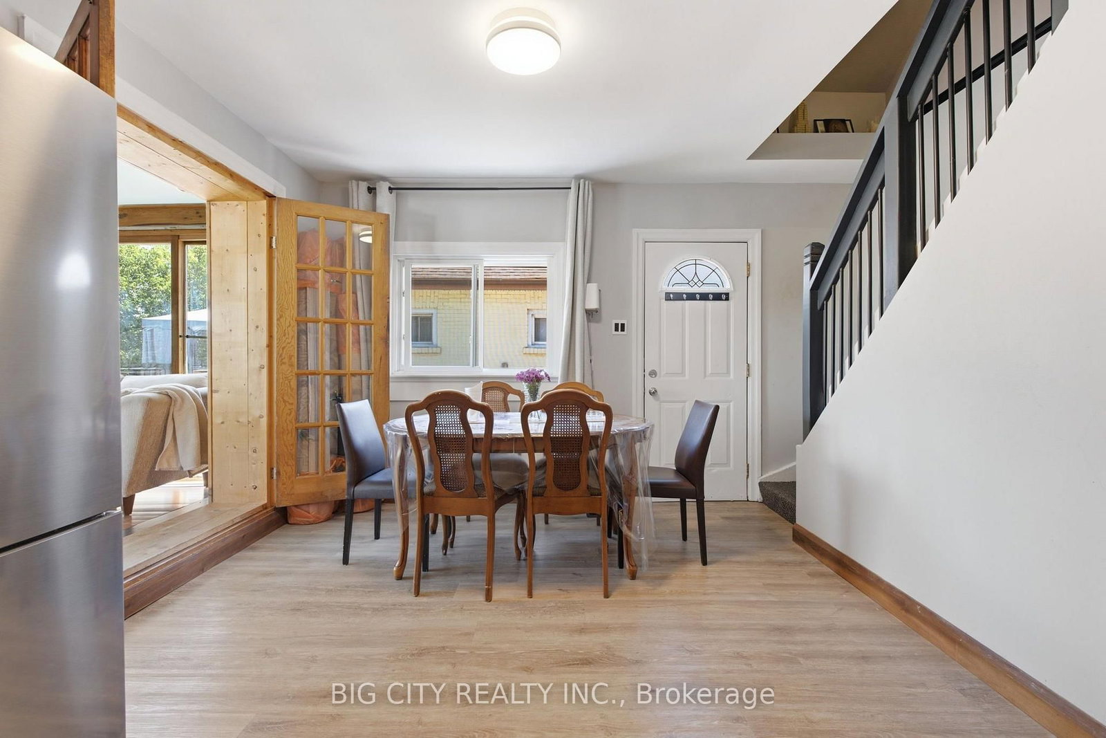Photo 11 of 261 Clarke Street