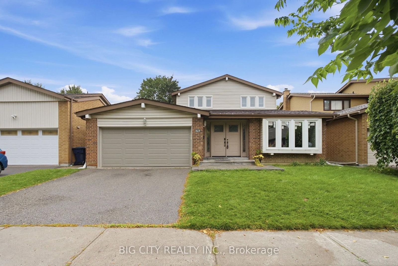 Photo 1 of 74 Chiefswood Square