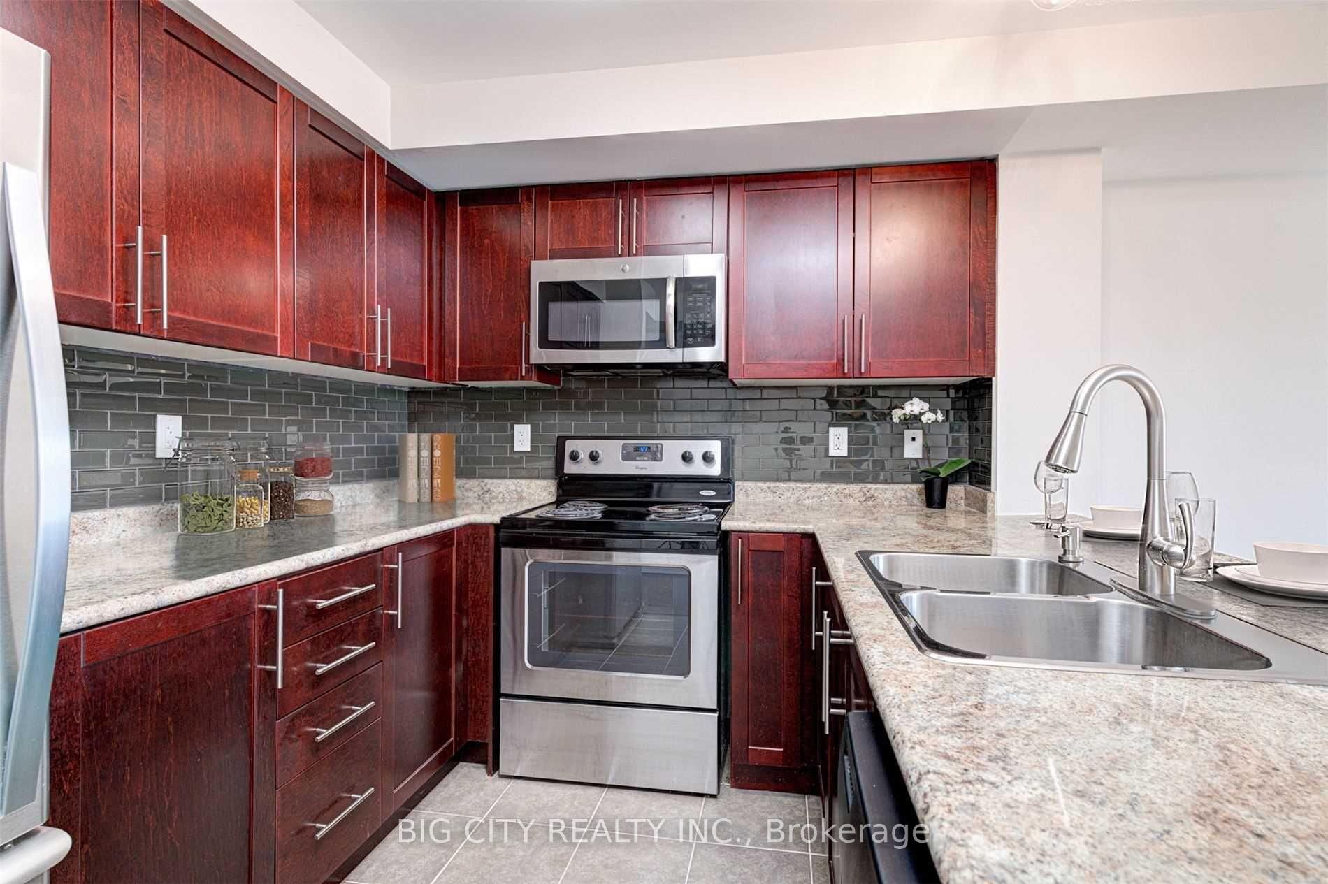 Photo 5 of 182 Kingston Road W
