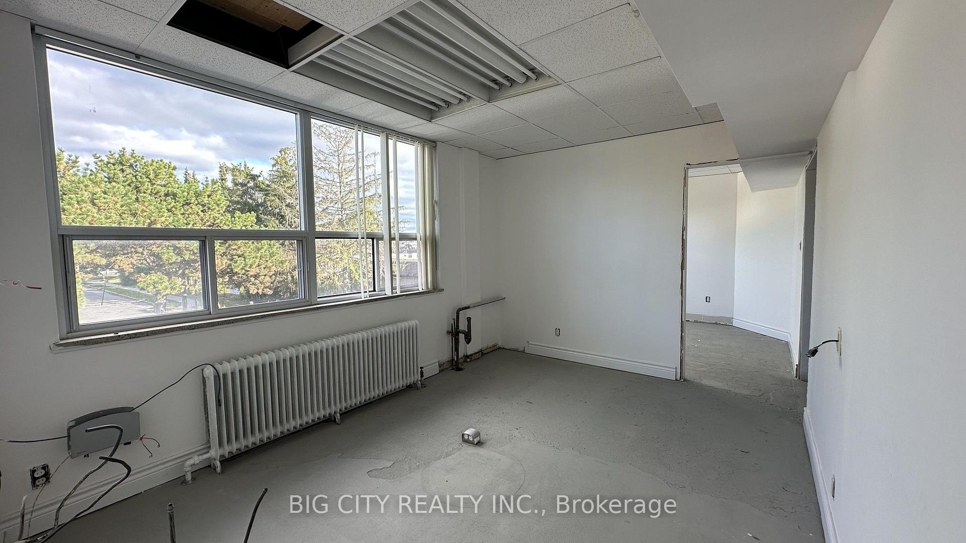 Photo 11 of 2167 Victoria Park Avenue, Unit 206