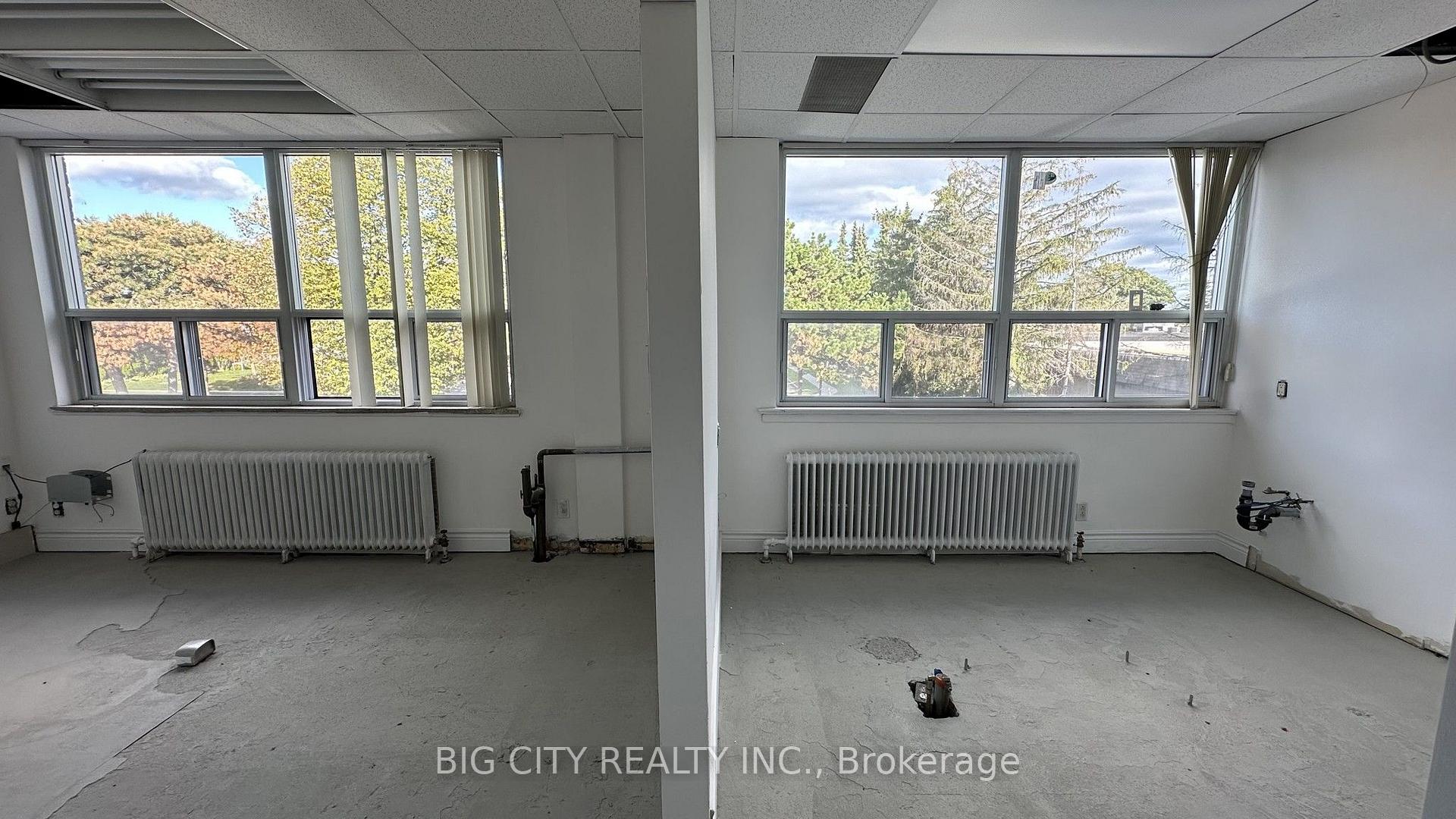 Photo 13 of 2167 Victoria Park Avenue, Unit 206