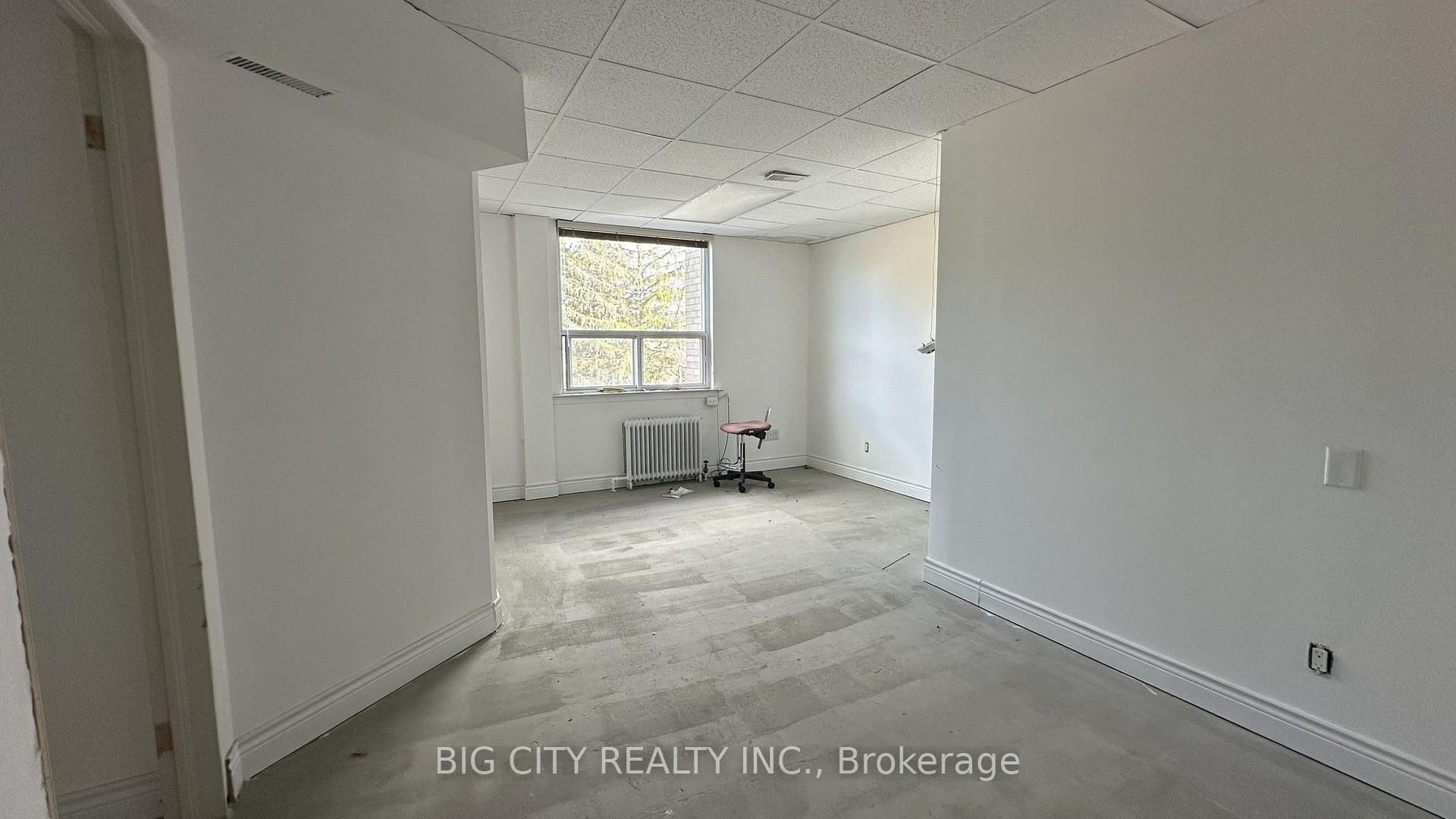 Photo 14 of 2167 Victoria Park Avenue, Unit 206