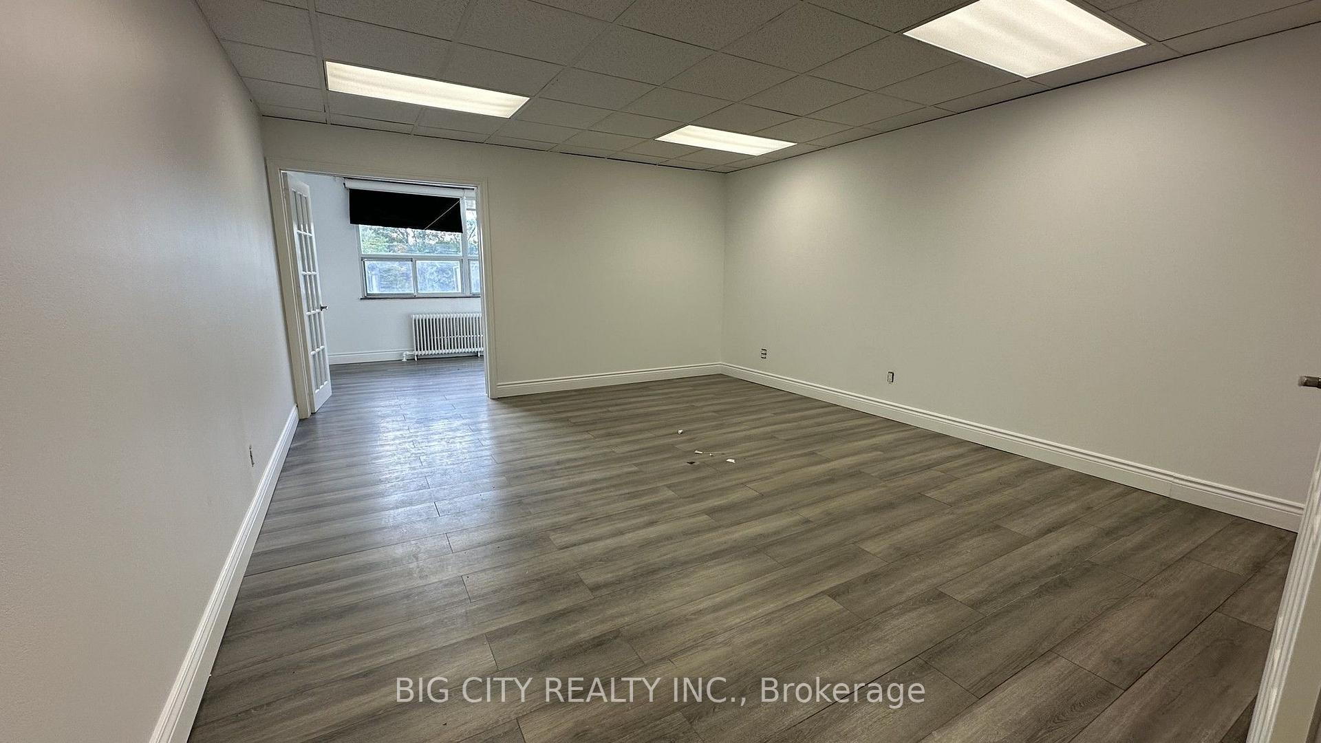 Photo 11 of 2167 Victoria Park Avenue, Unit 2nd Floor