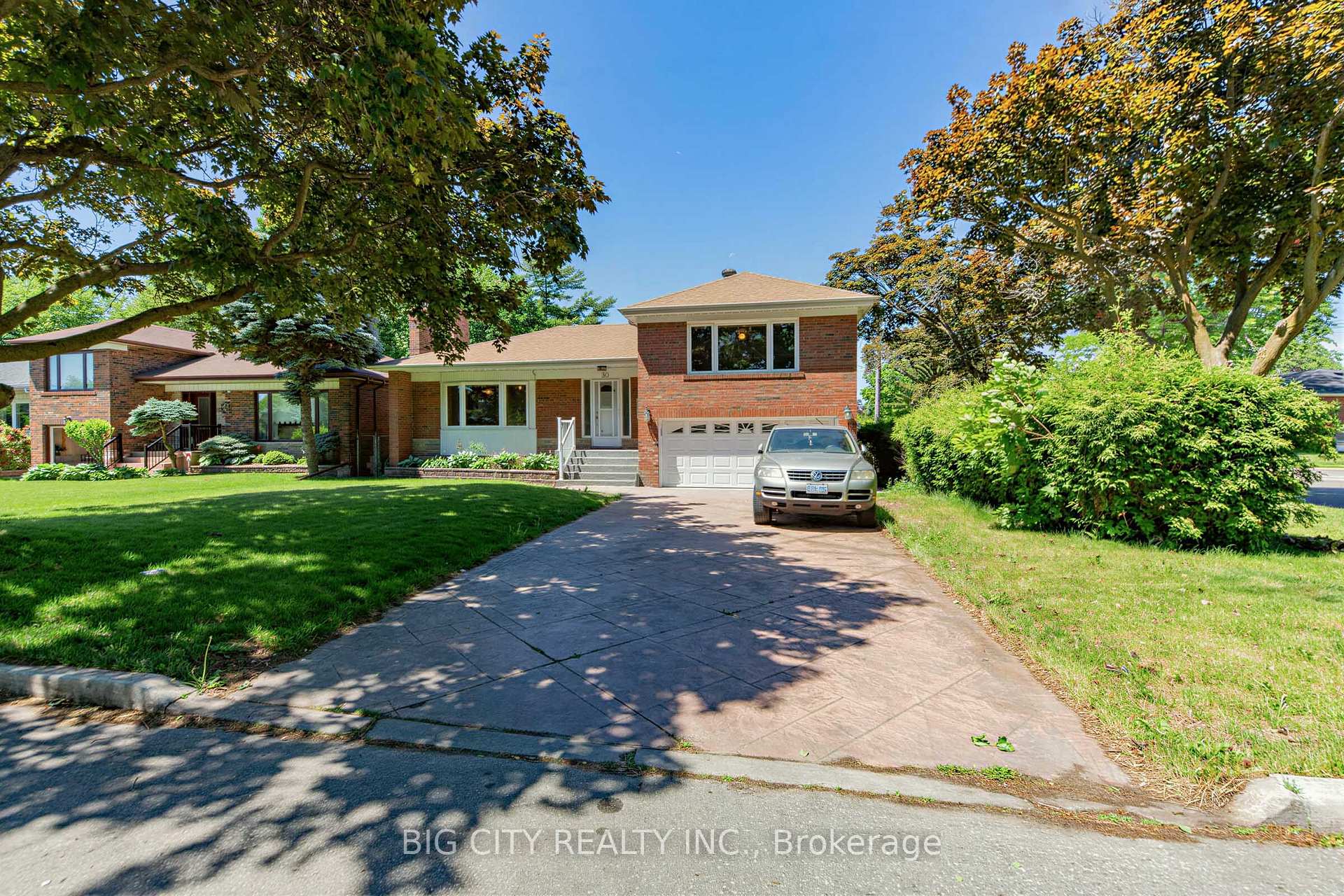 Photo 2 of 30 Lozoway Drive