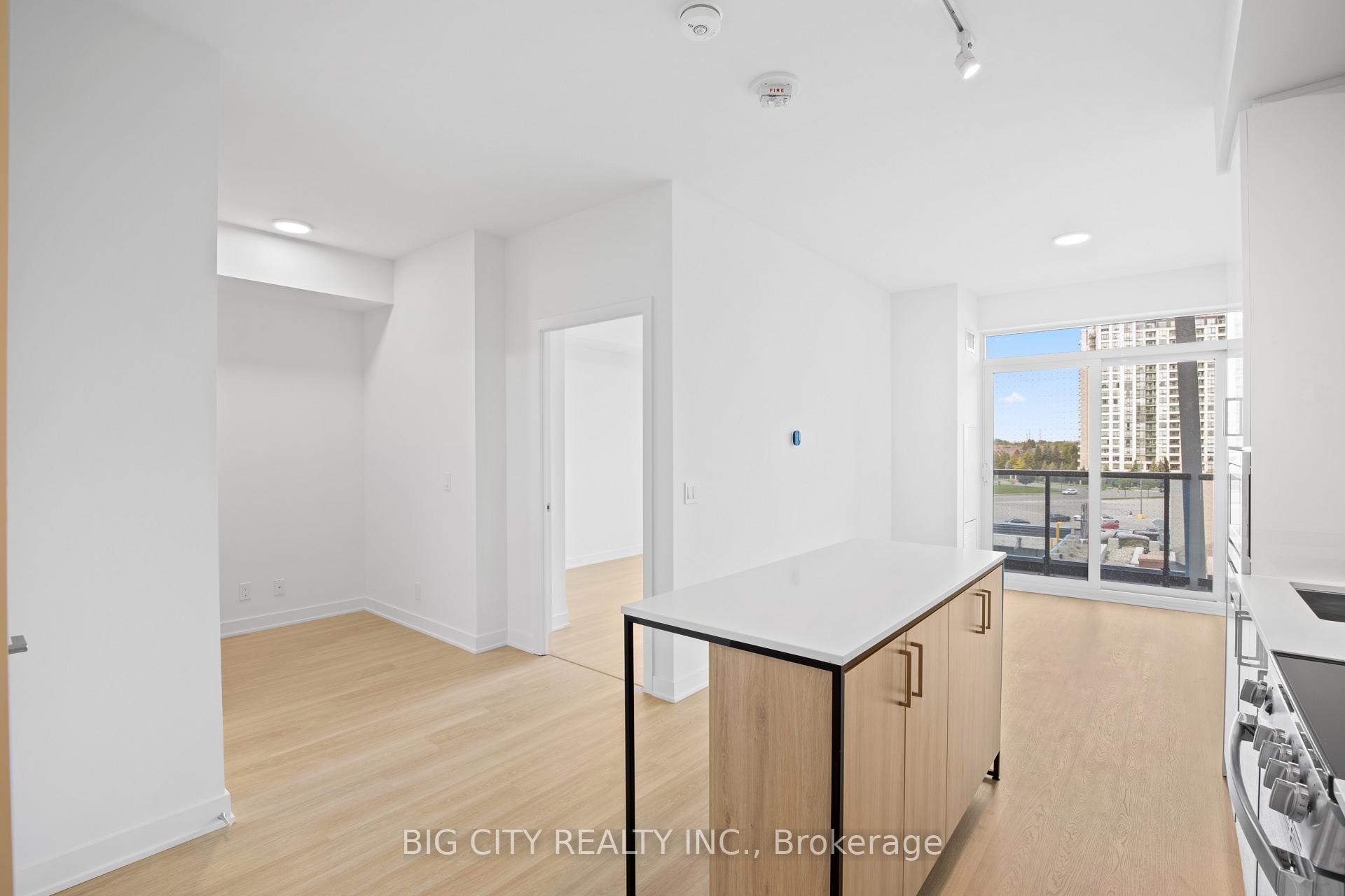 Photo 6 of 30 Upper Mall Way, Unit 317A