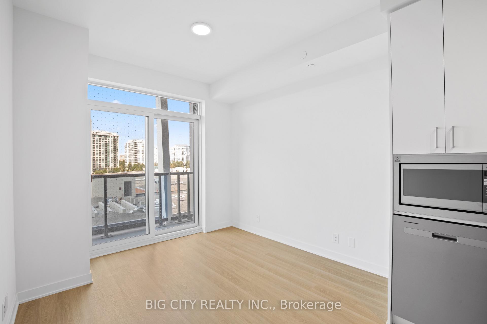 Photo 12 of 30 Upper Mall Way, Unit 317A