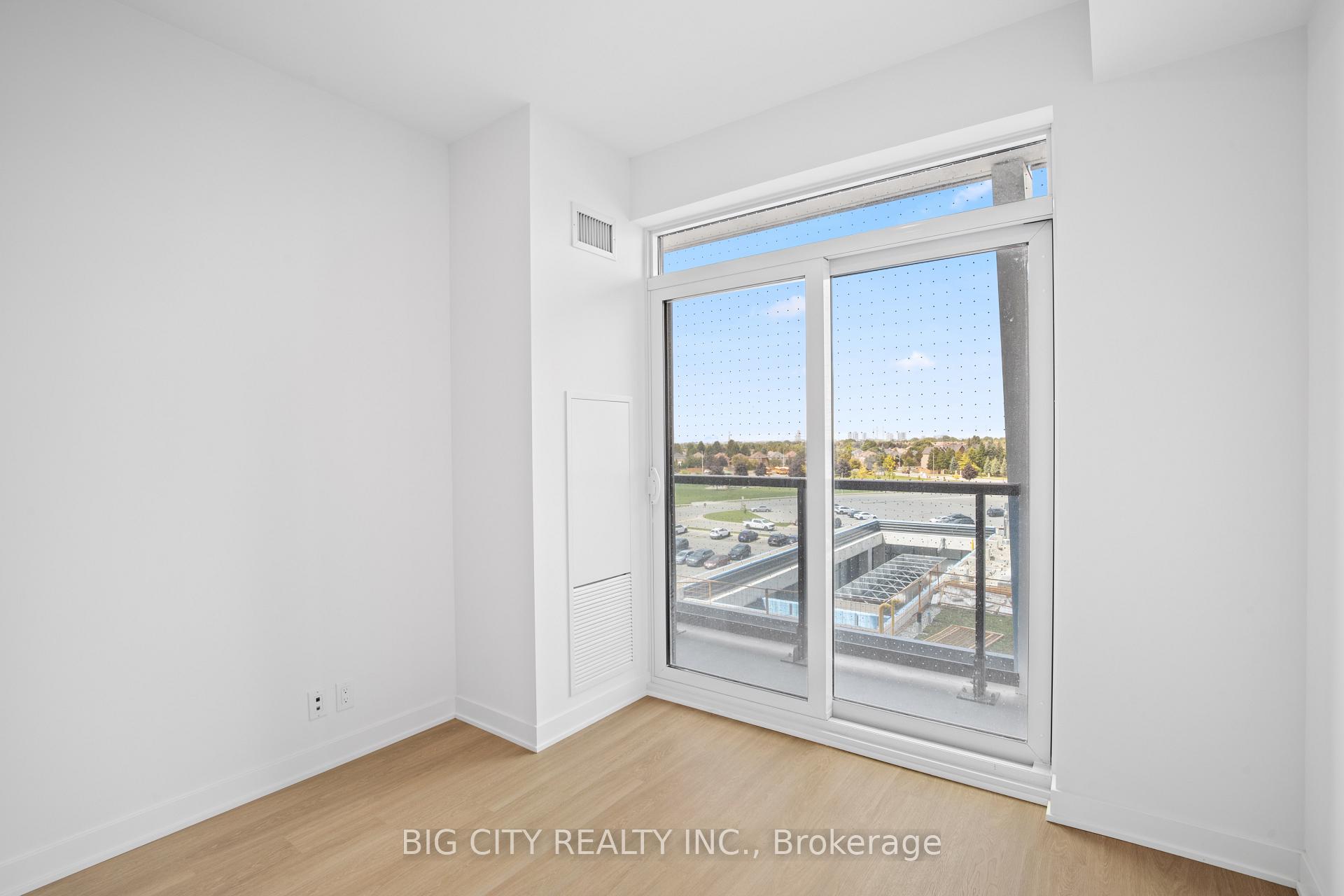 Photo 13 of 30 Upper Mall Way, Unit 317A