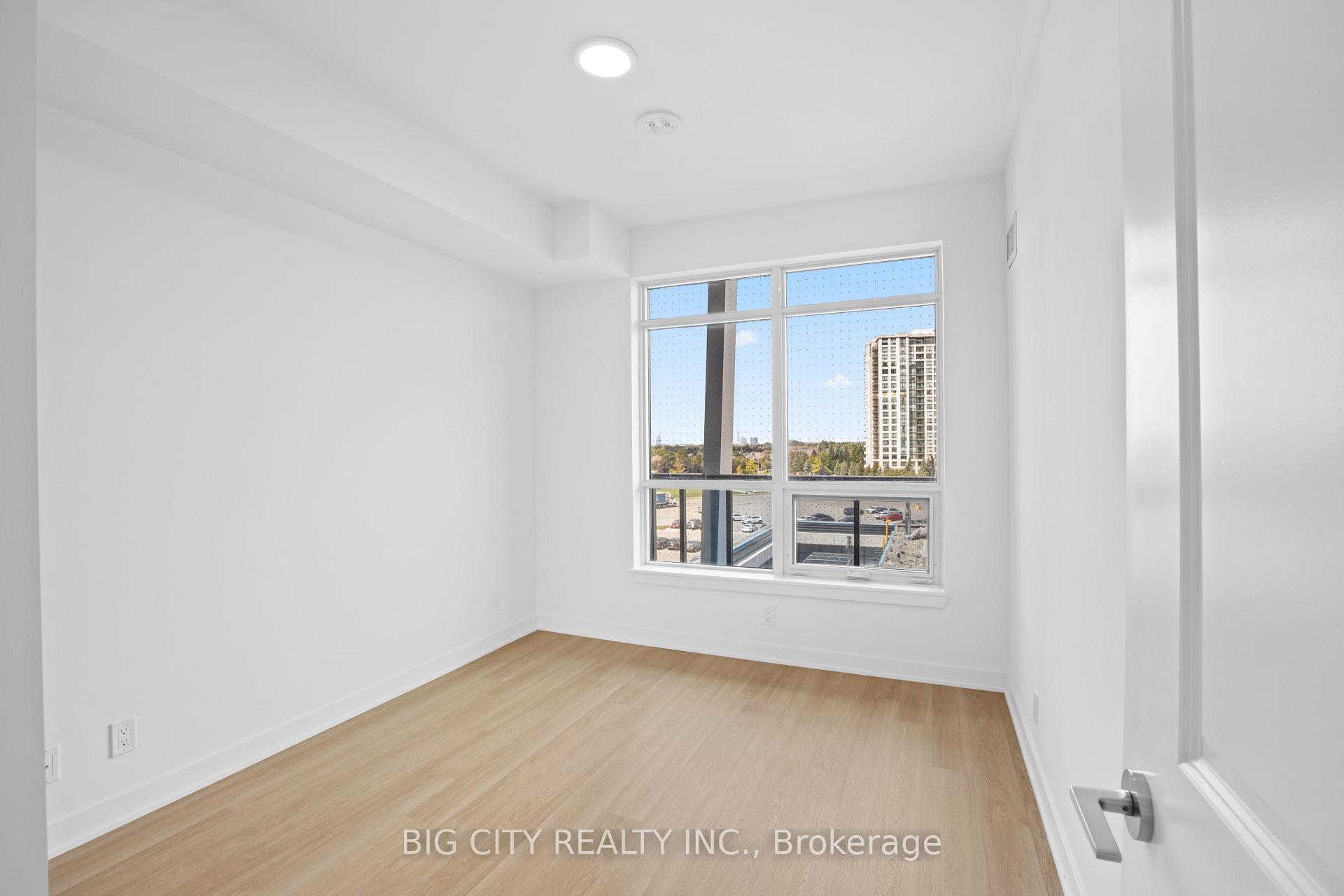 Photo 18 of 30 Upper Mall Way, Unit 317A