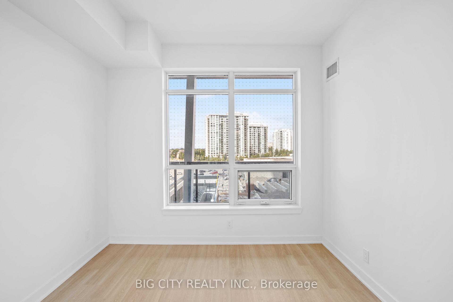 Photo 19 of 30 Upper Mall Way, Unit 317A