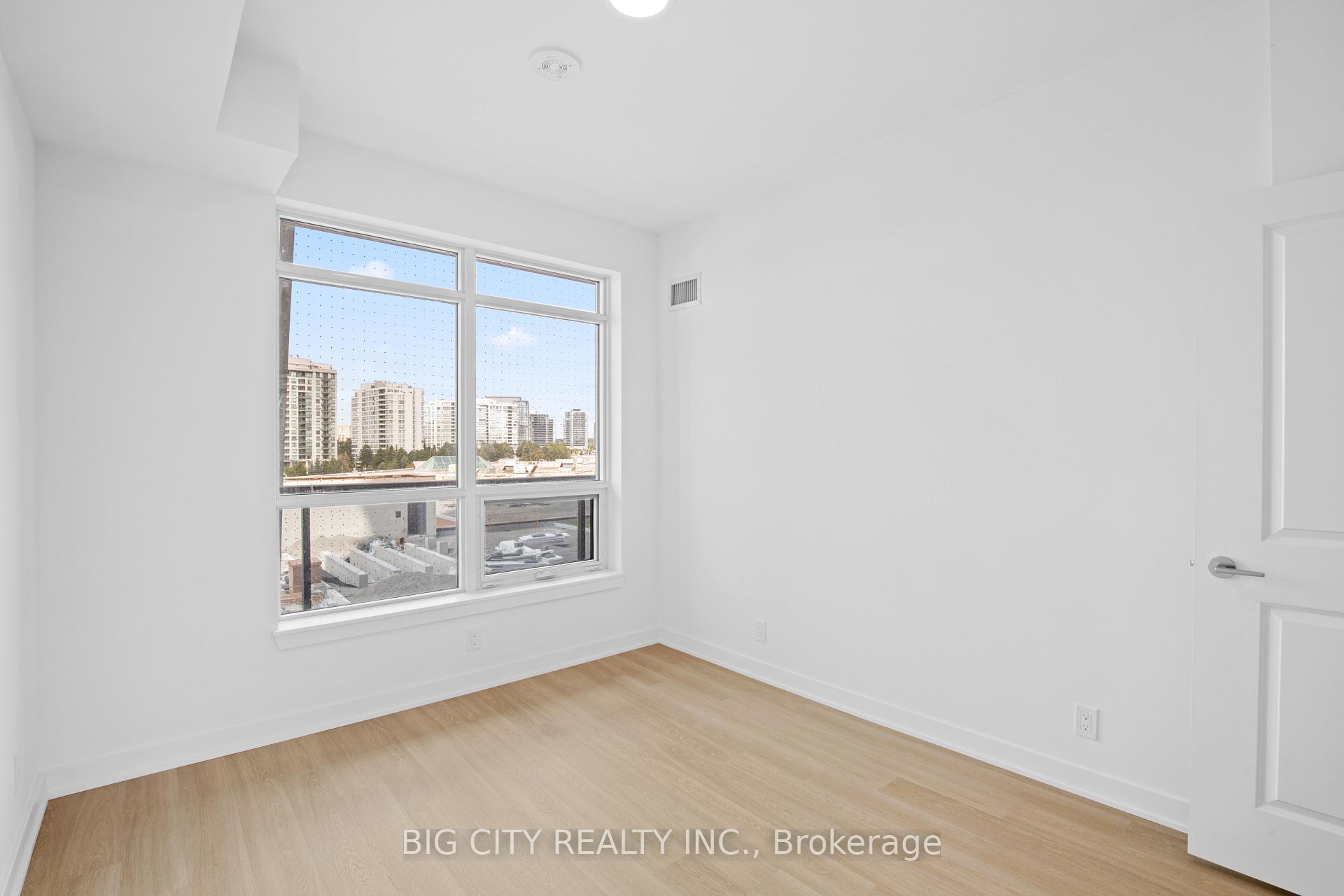 Photo 20 of 30 Upper Mall Way, Unit 317A