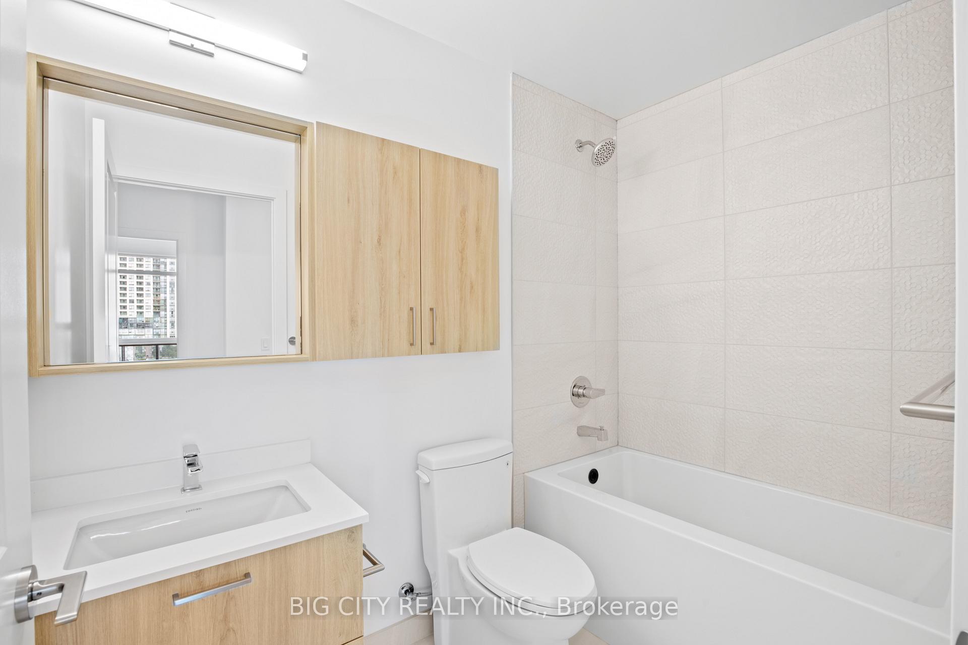 Photo 24 of 30 Upper Mall Way, Unit 317A