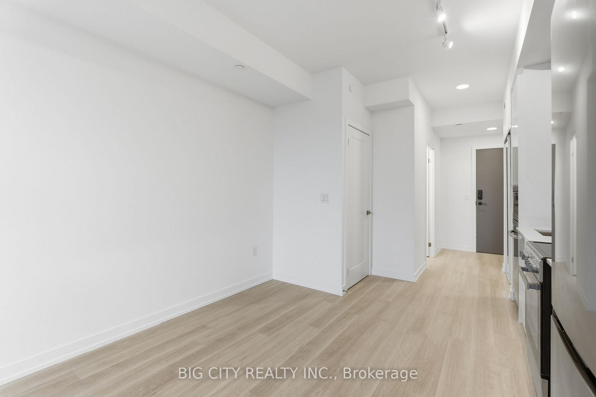 Photo 7 of 9763 Markham Rd, Unit 202