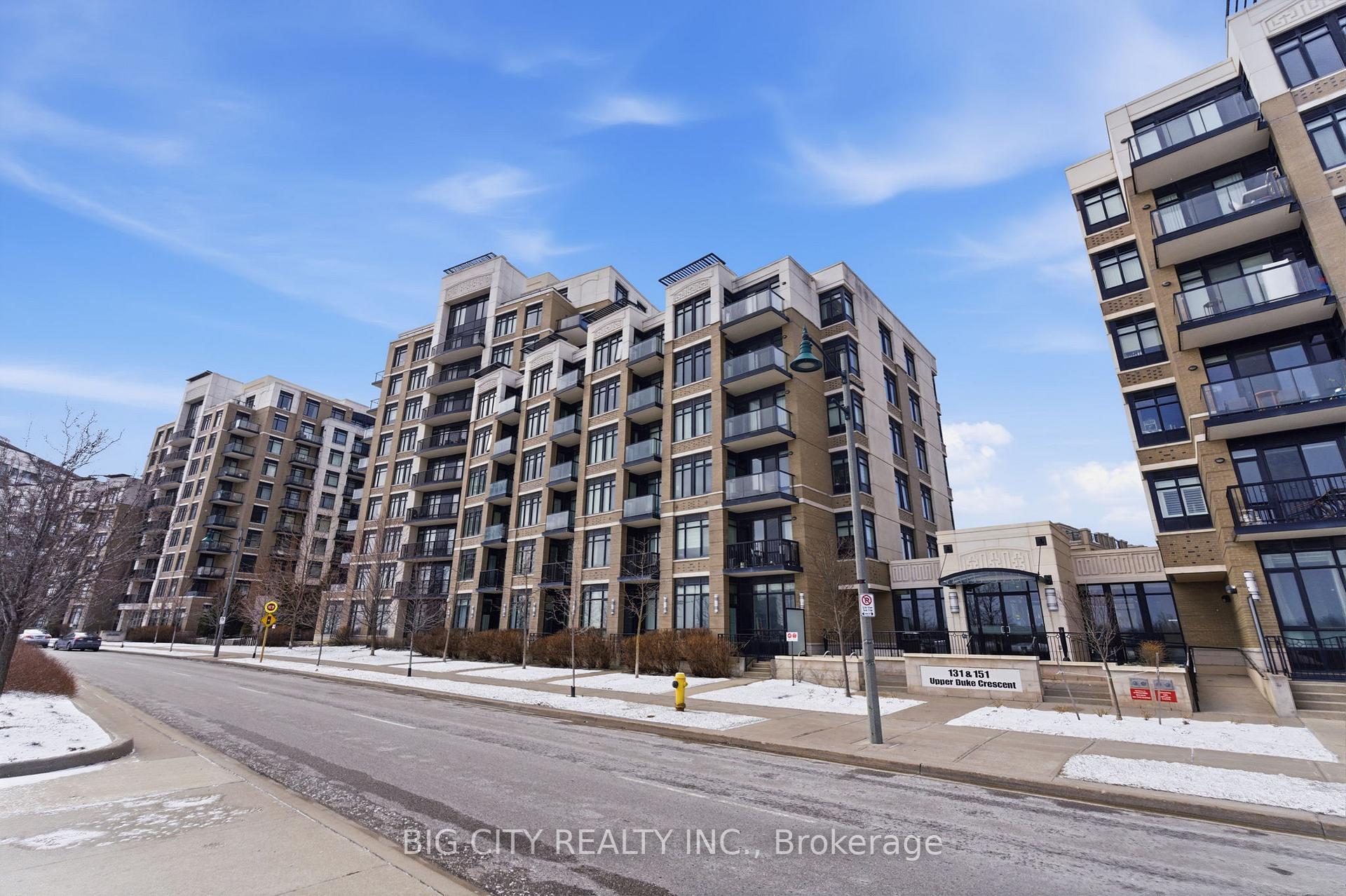 Photo 2 of 131 Upper Duke Cres, Unit 1005