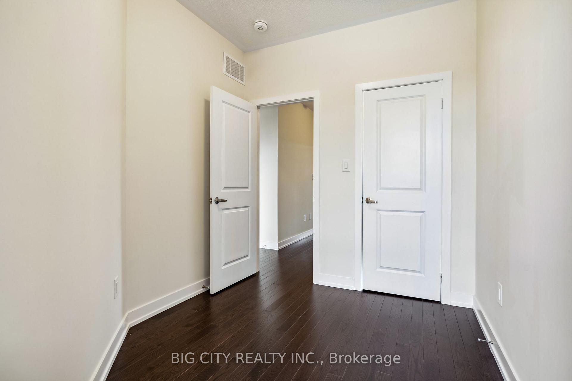 Photo 17 of 101 Stauffer Crescent