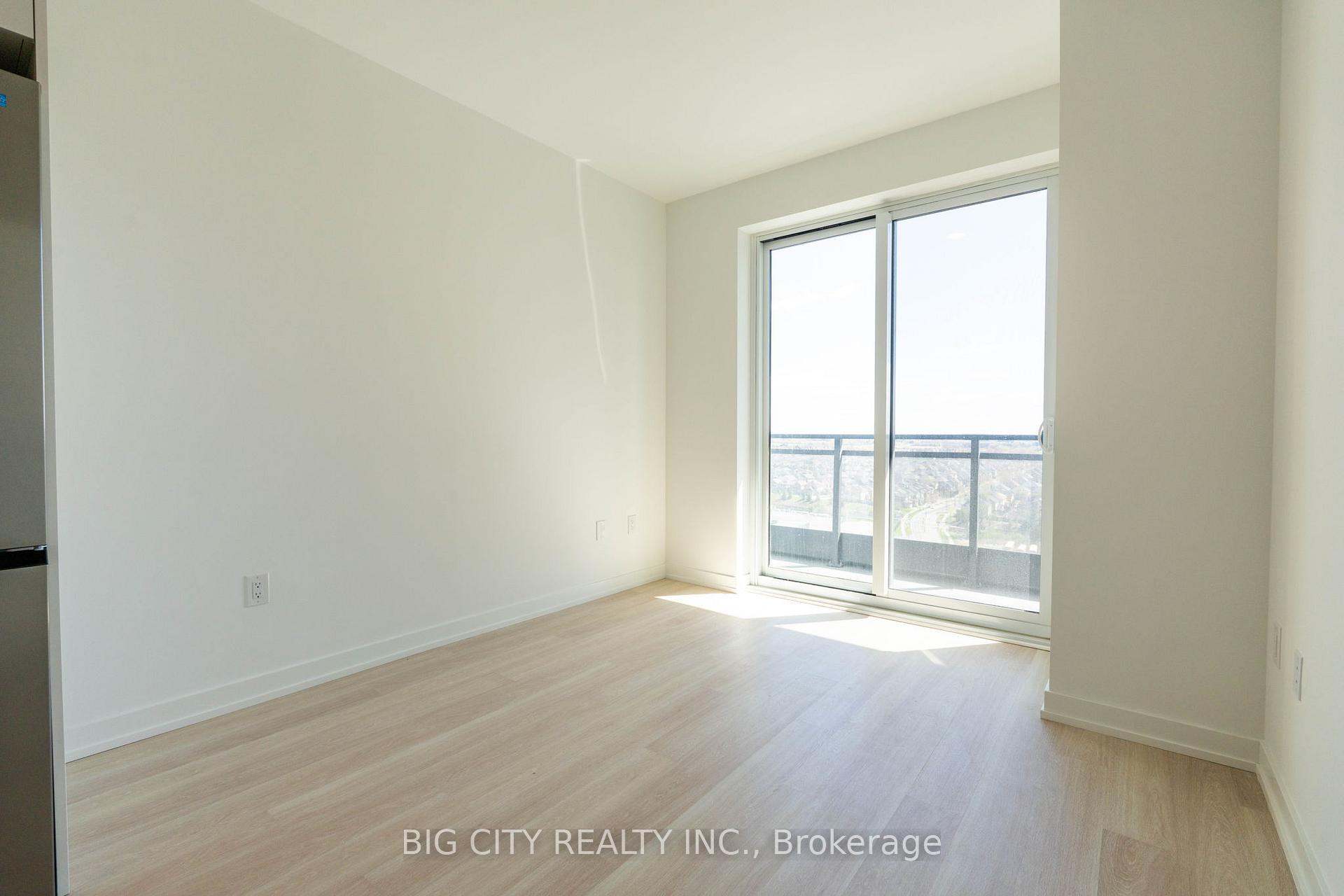 Photo 4 of 9763 Markham Road, Unit 1812