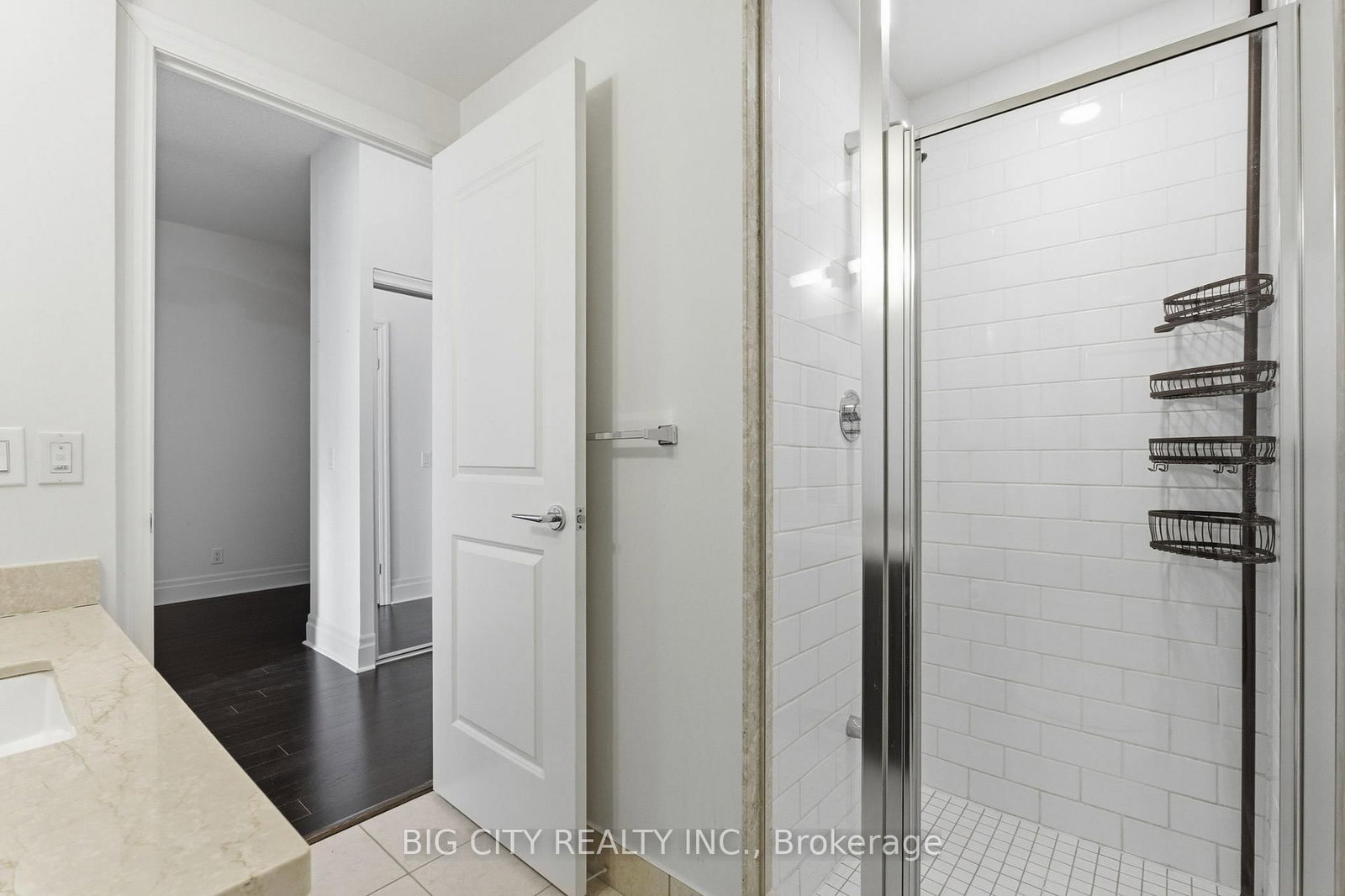 Photo 26 of 131 Upper Duke Crescent, Unit 1005